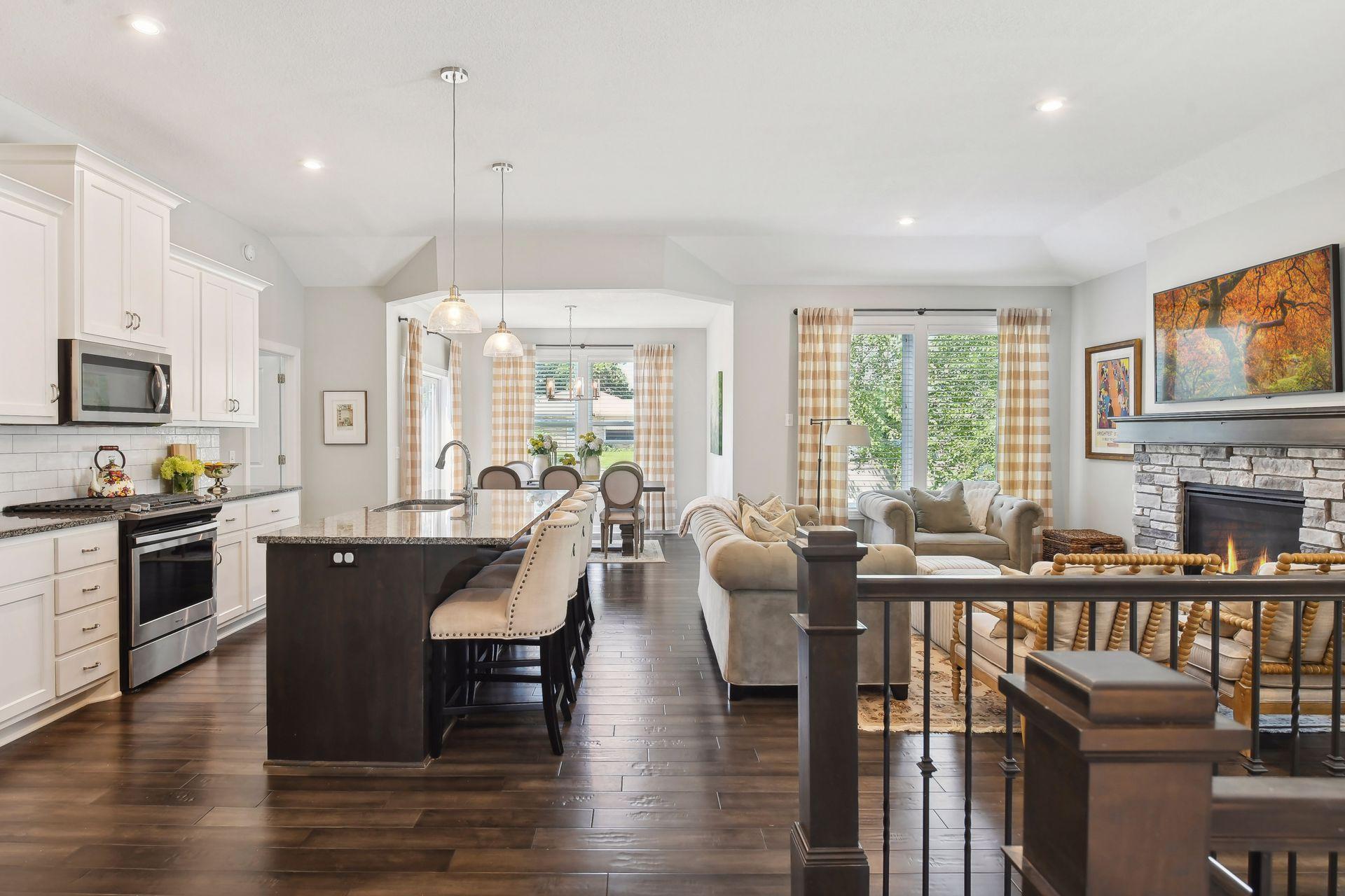 4585 Alvarado Lane N