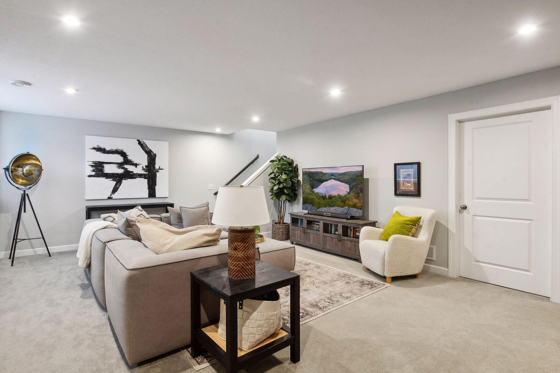 4585 Alvarado Lane N