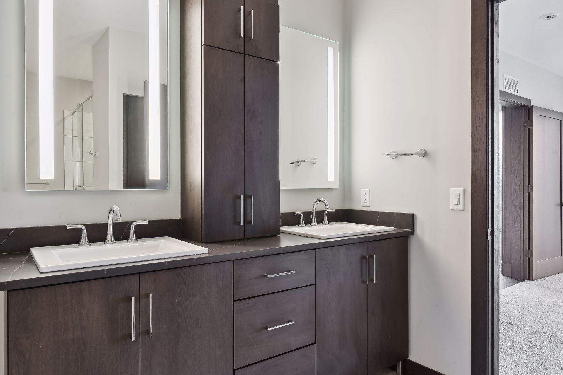 253 Lake Street E Unit: 302