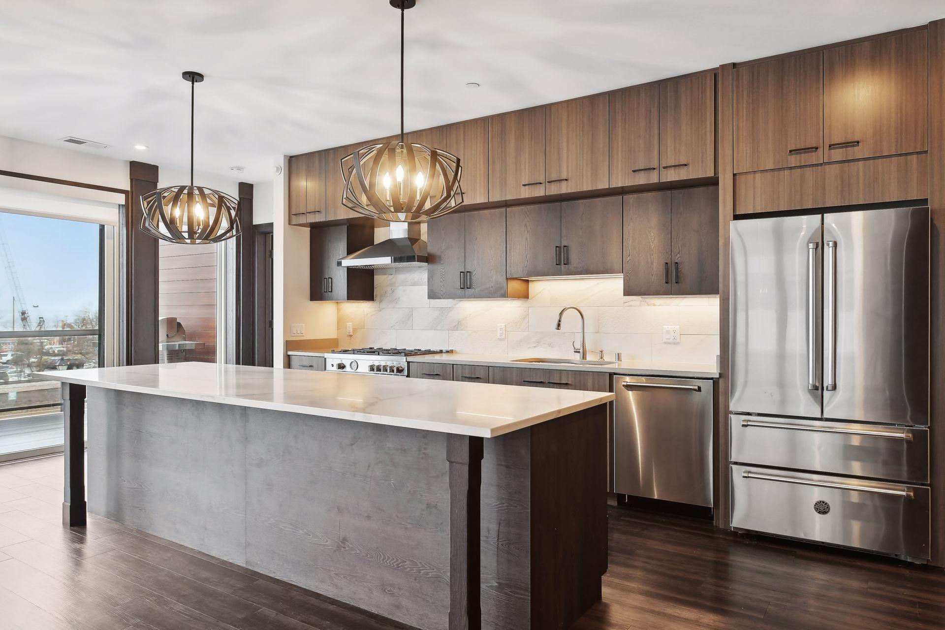 253 Lake Street E Unit: 302