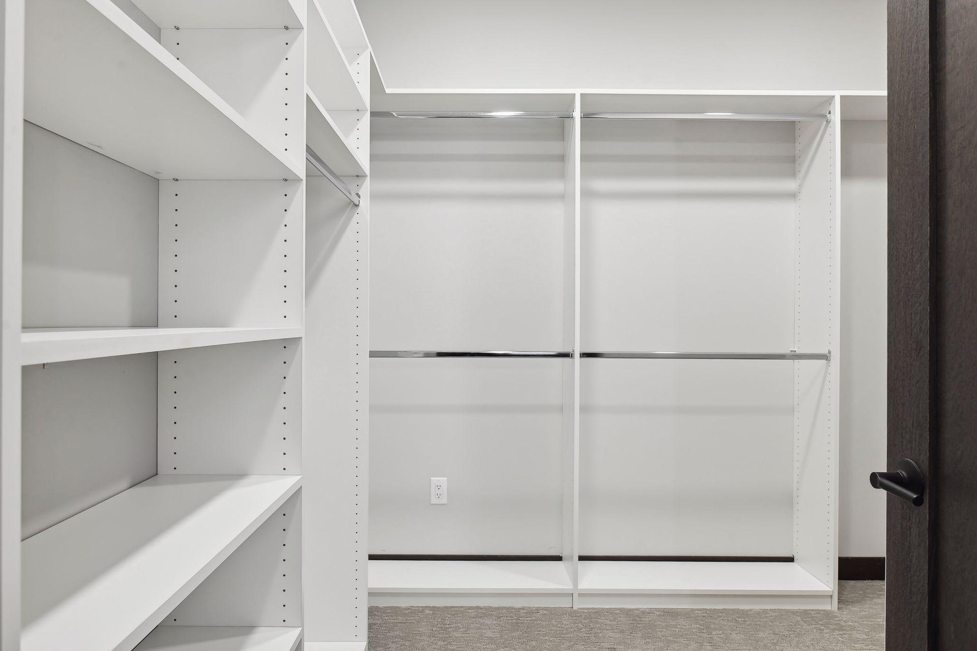 253 Lake Street E Unit: 302