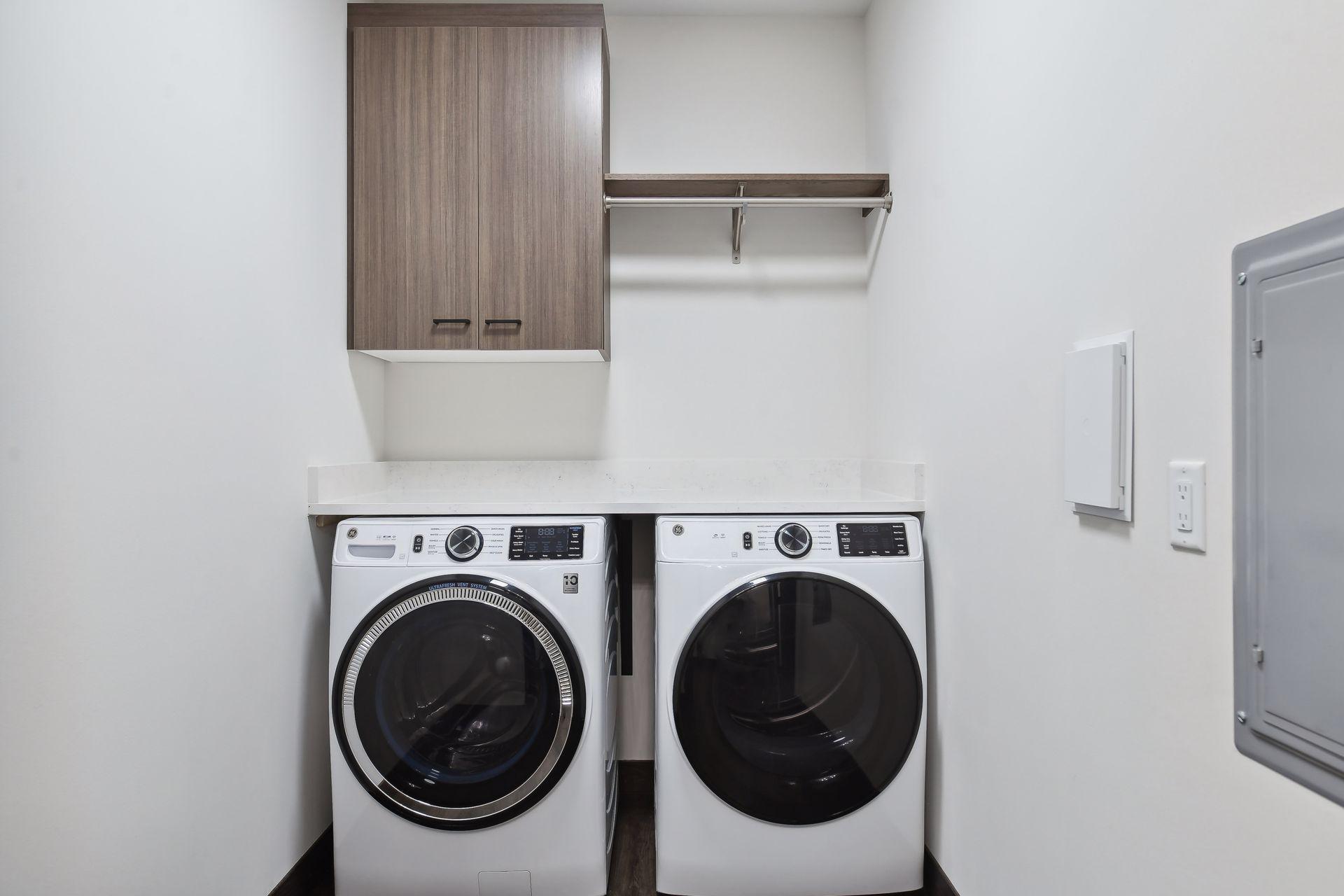 253 Lake Street E Unit: 302