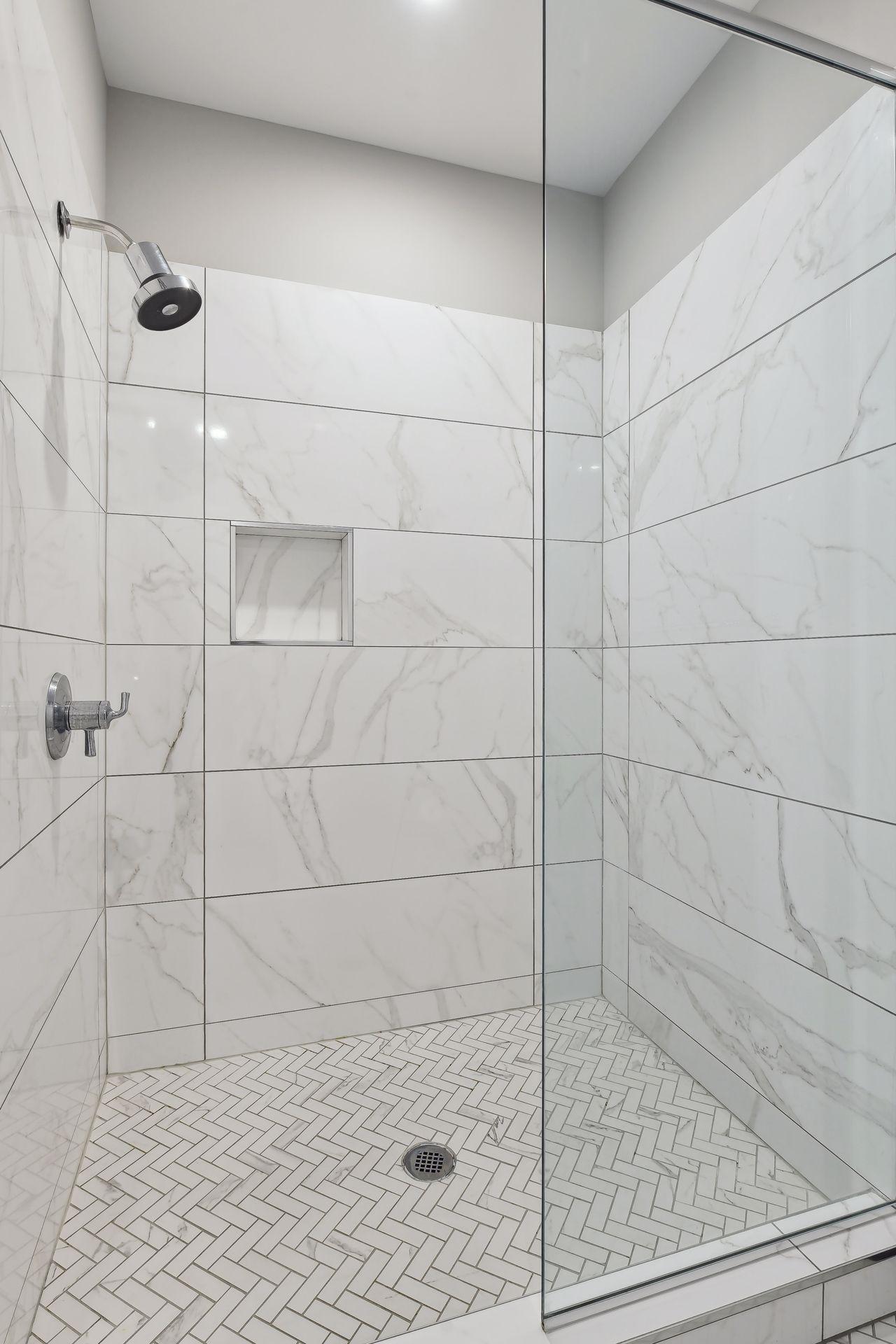 253 Lake Street E Unit: 302