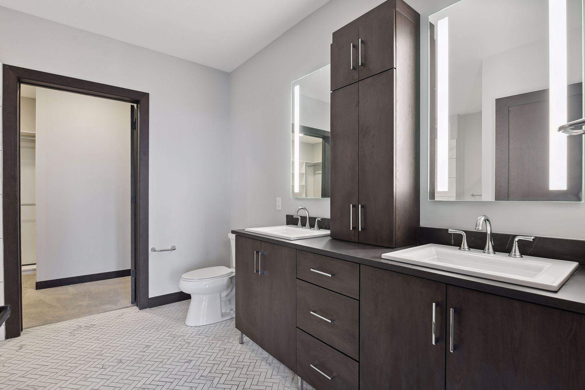 253 Lake Street E Unit: 302