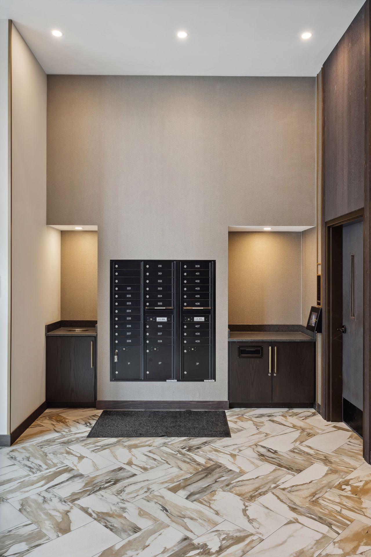 253 Lake Street E Unit: 302