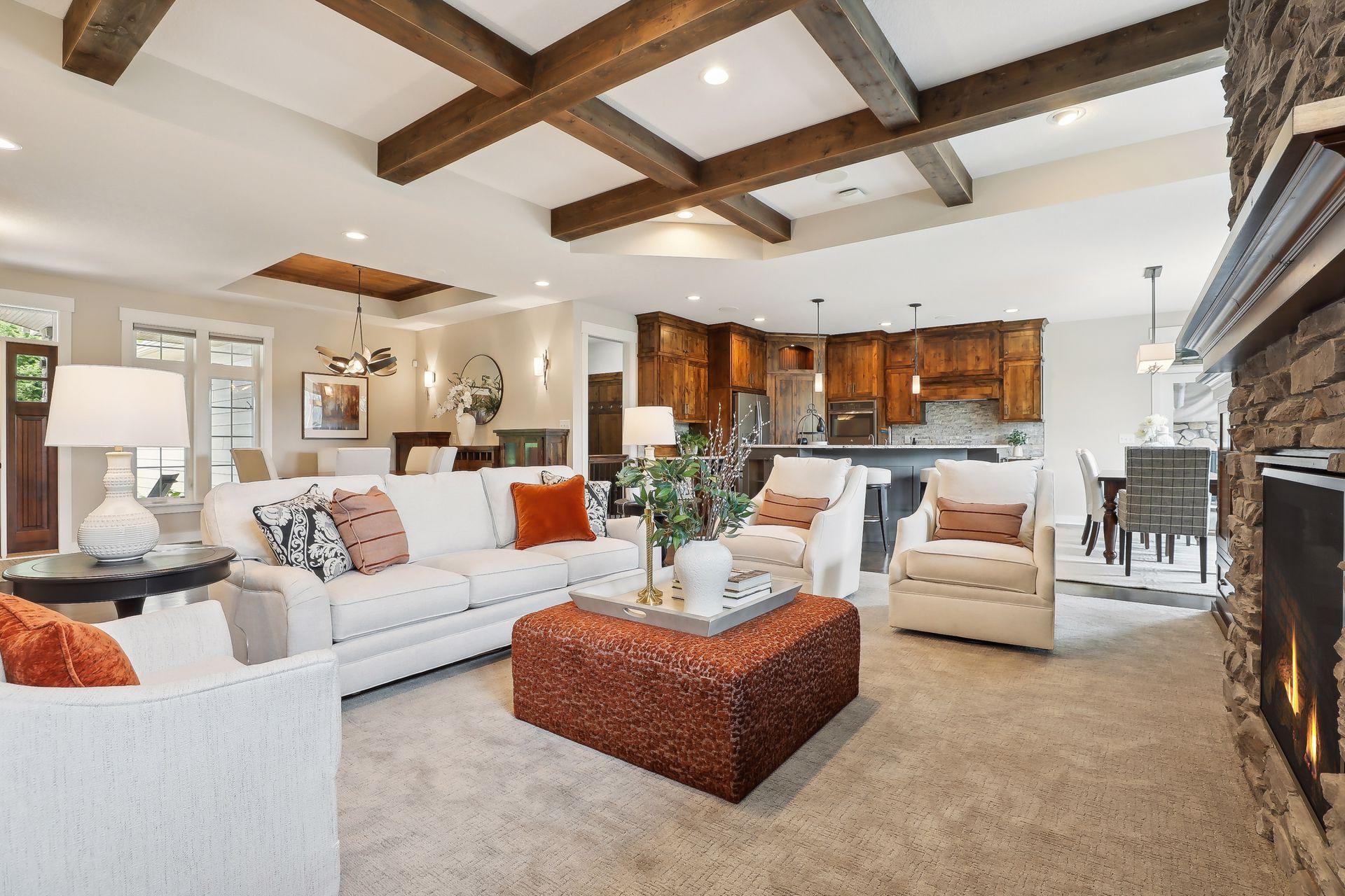 1440 Queensland Lane N