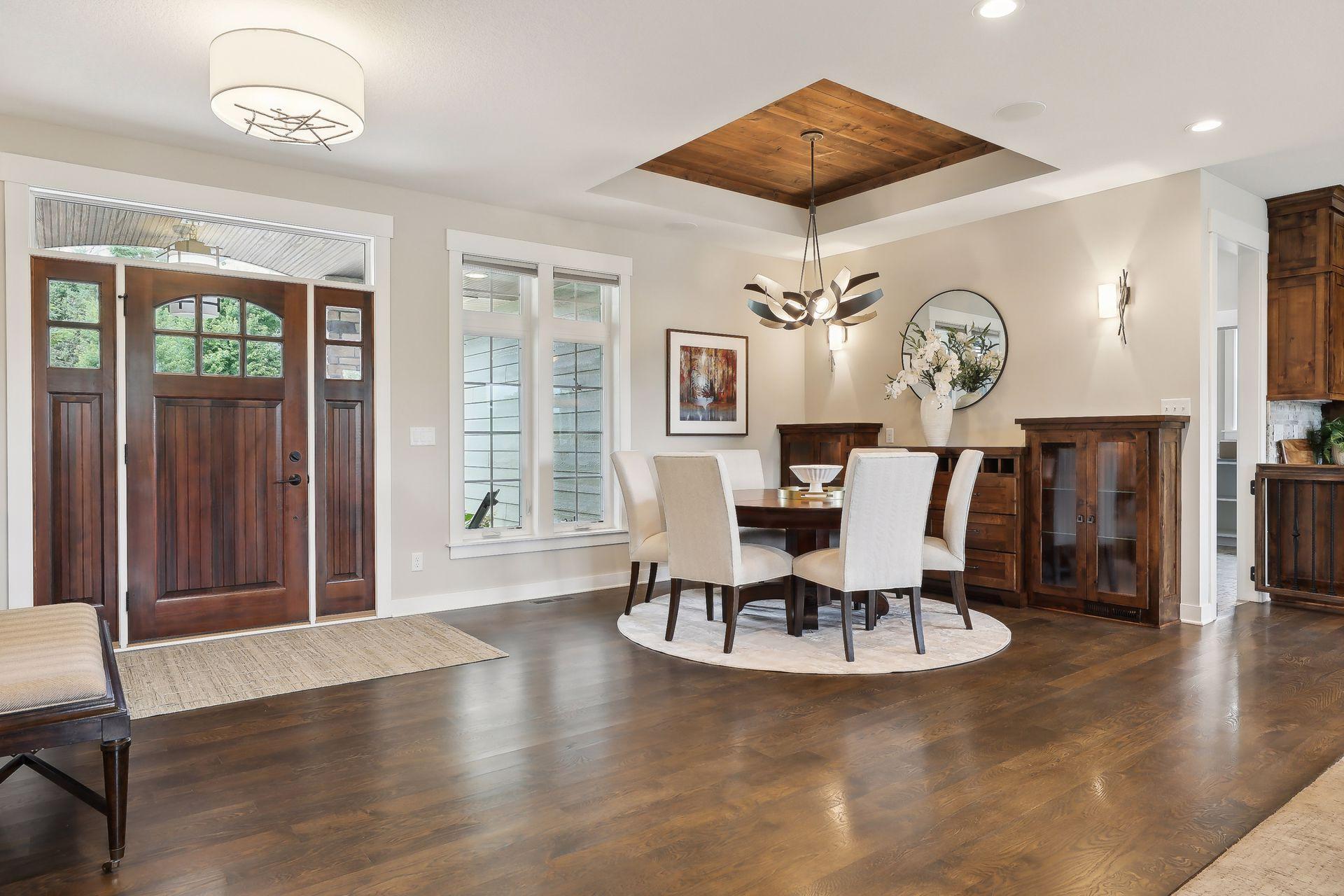 1440 Queensland Lane N