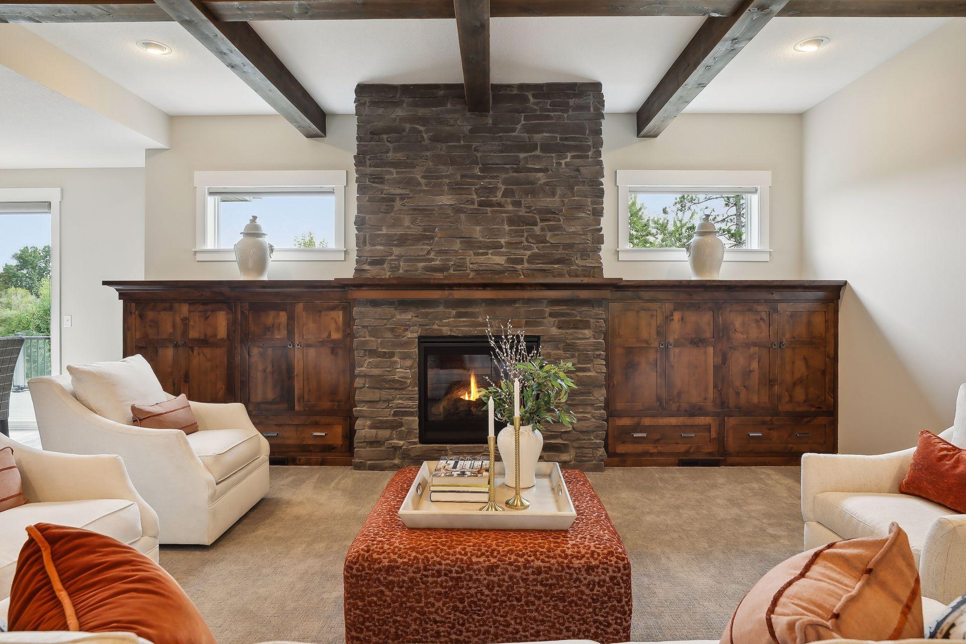 1440 Queensland Lane N