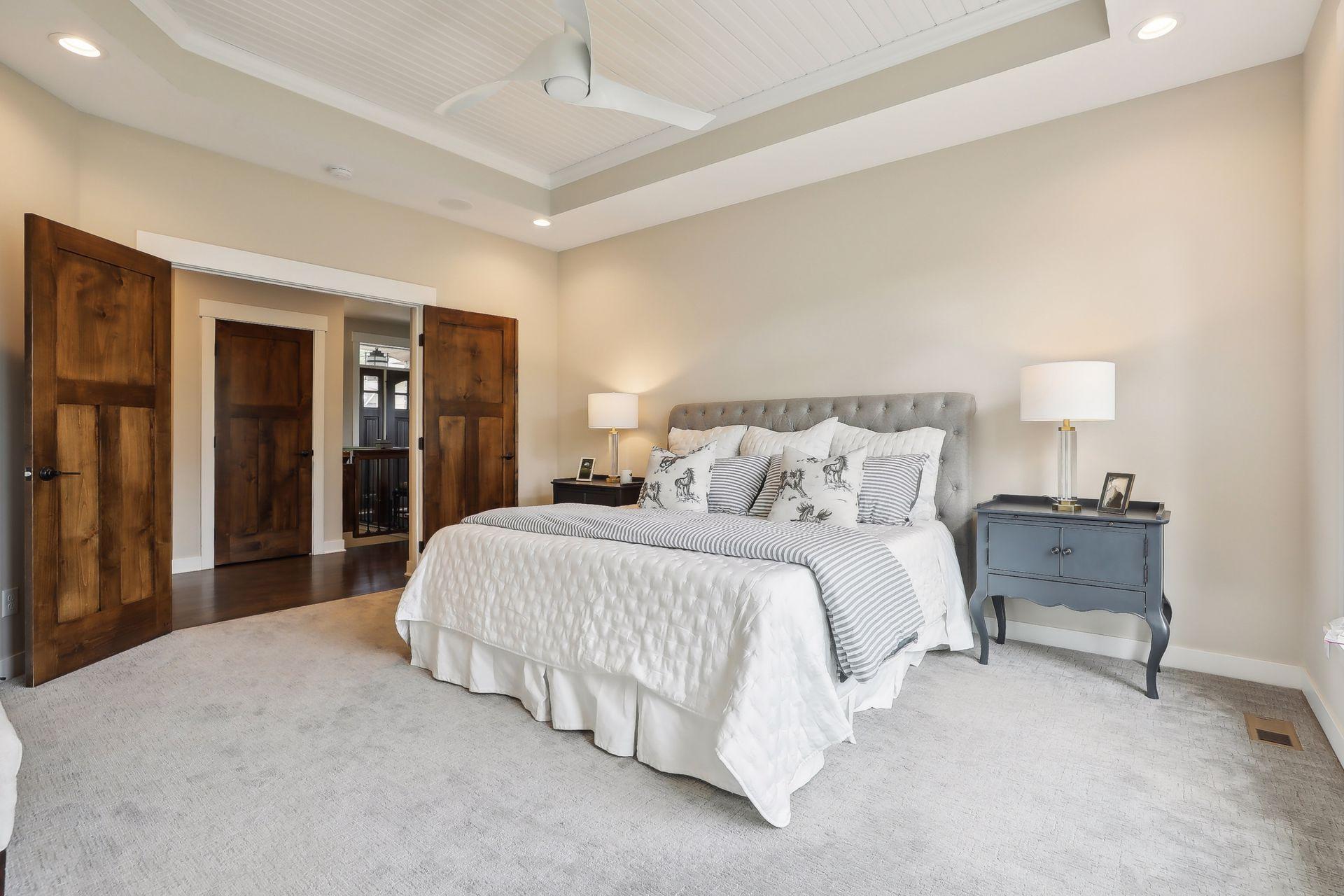 1440 Queensland Lane N