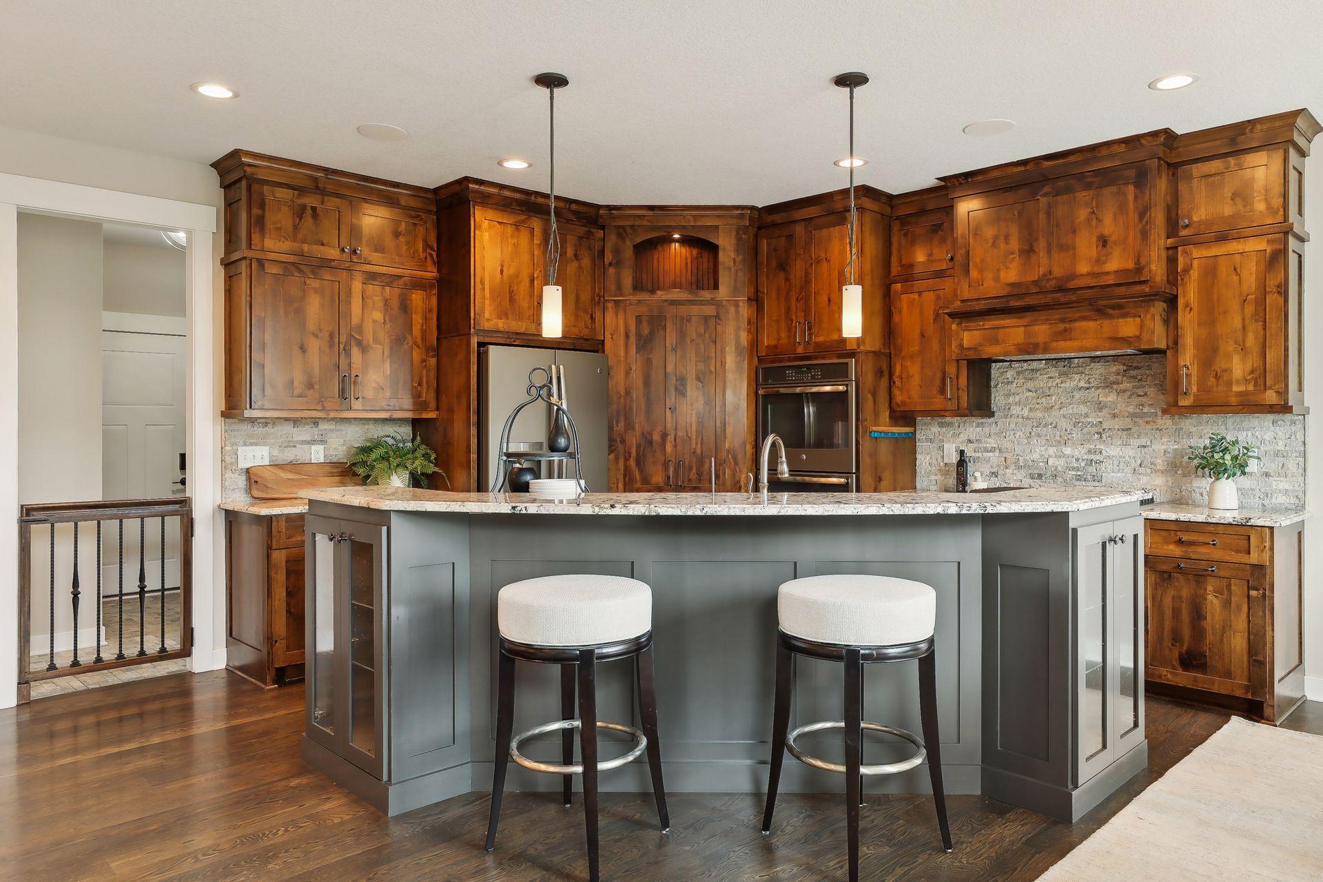 1440 Queensland Lane N