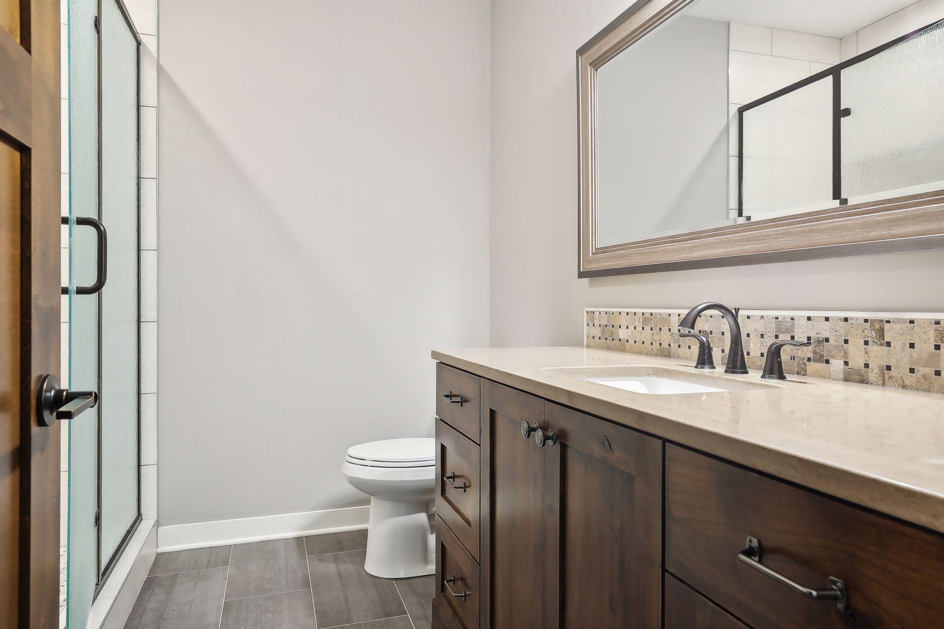 1440 Queensland Lane N