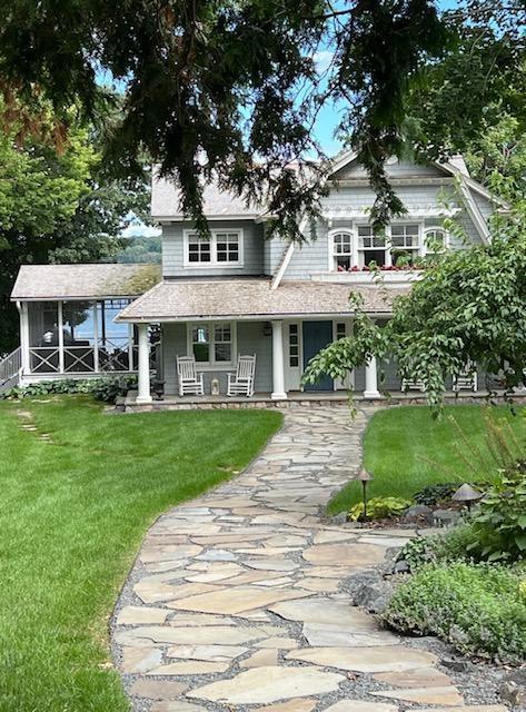 3026 Highland Boulevard