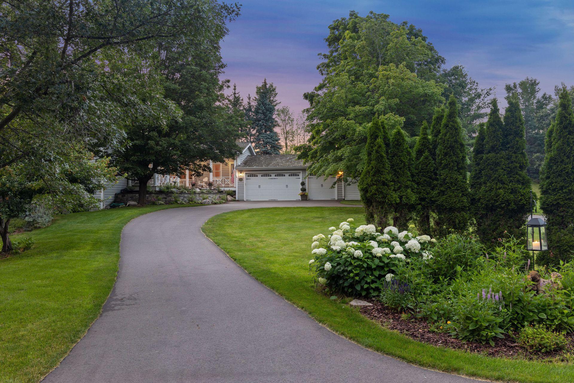 1100 Knoll Manor Road