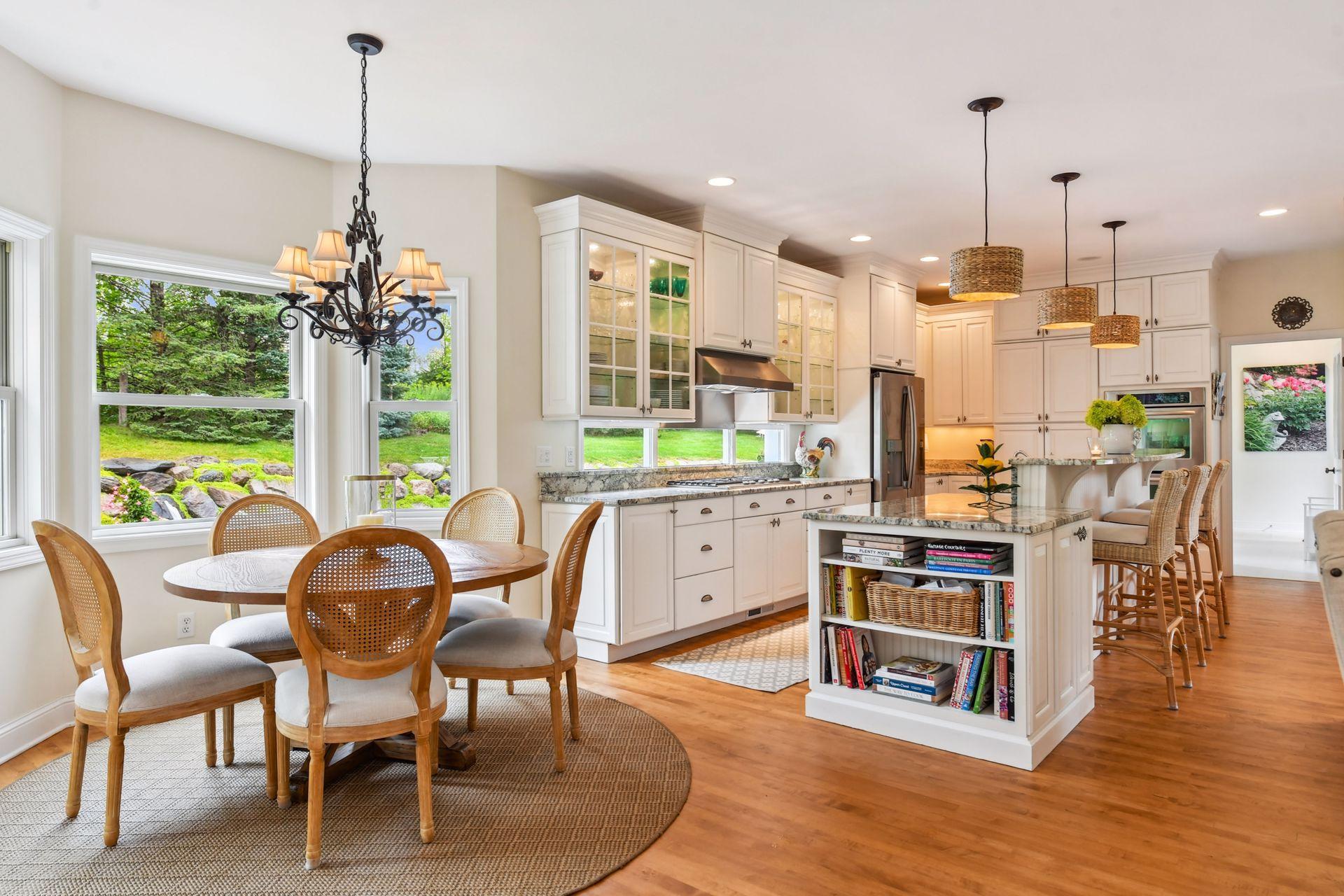 1100 Knoll Manor Road