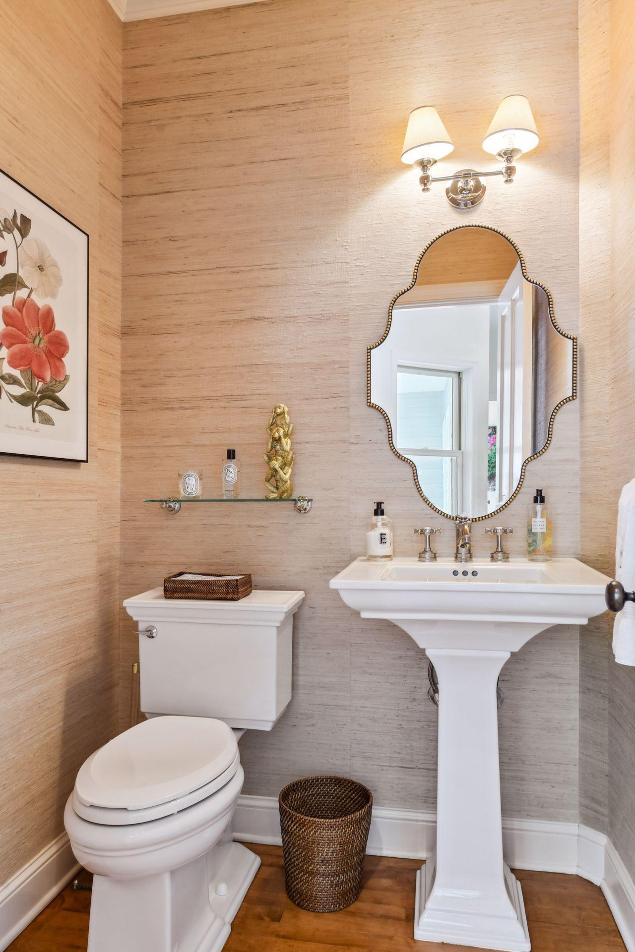 1100 Knoll Manor Road