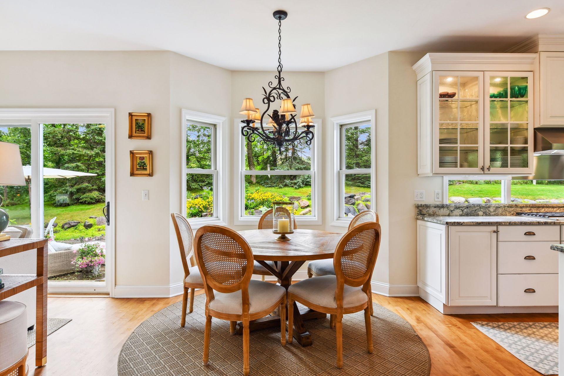 1100 Knoll Manor Road