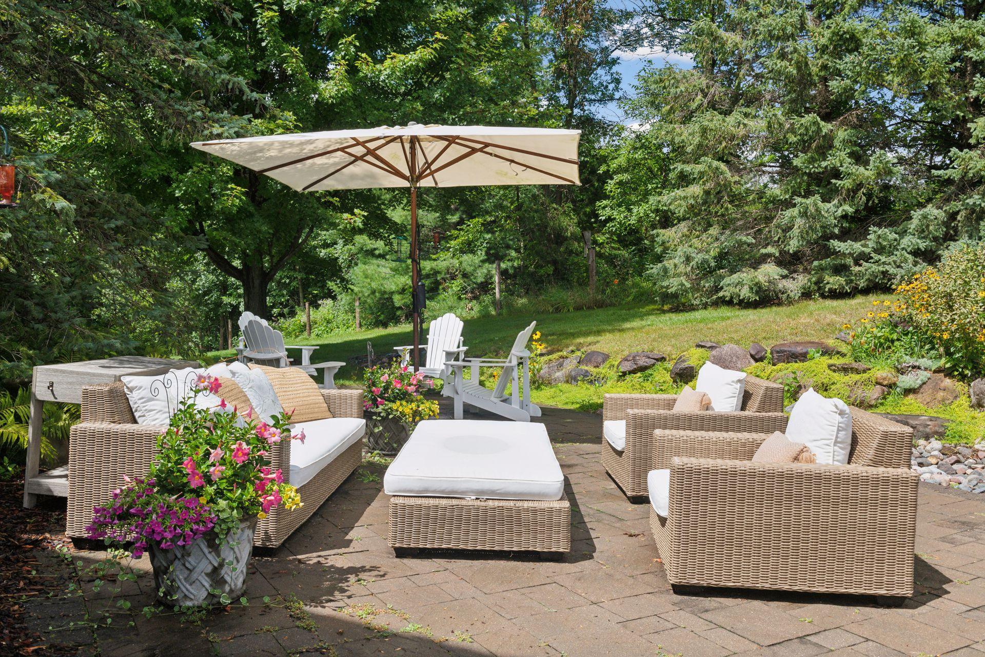 1100 Knoll Manor Road