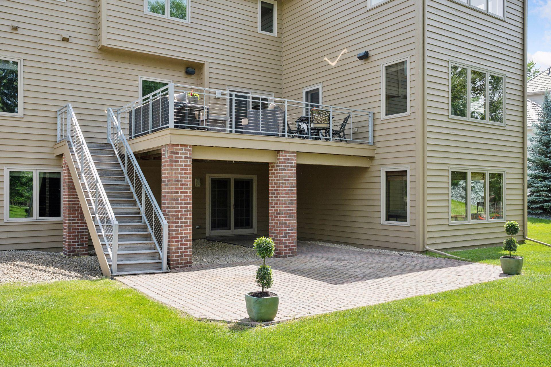 4495 Fountain Lane N