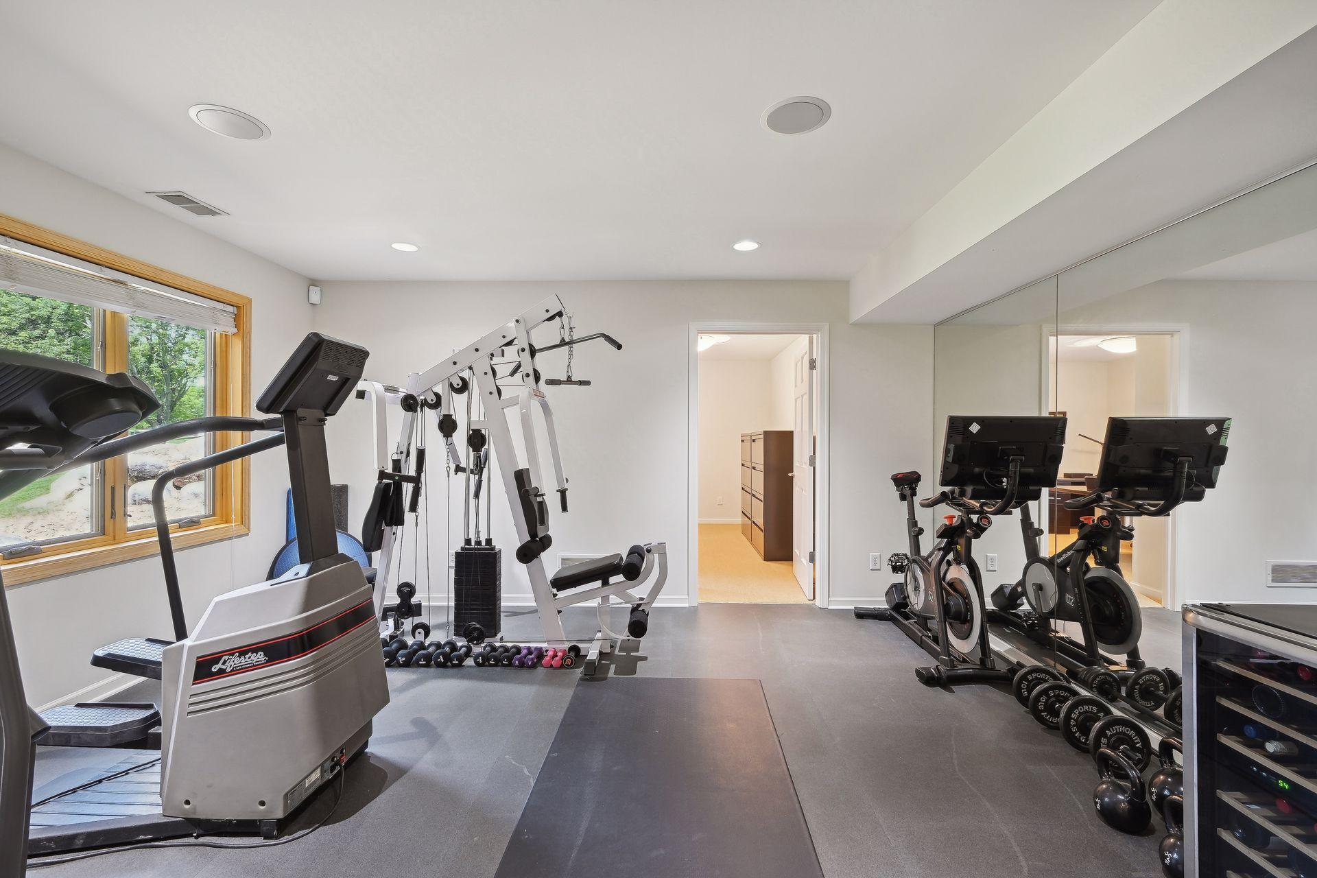 4495 Fountain Lane N