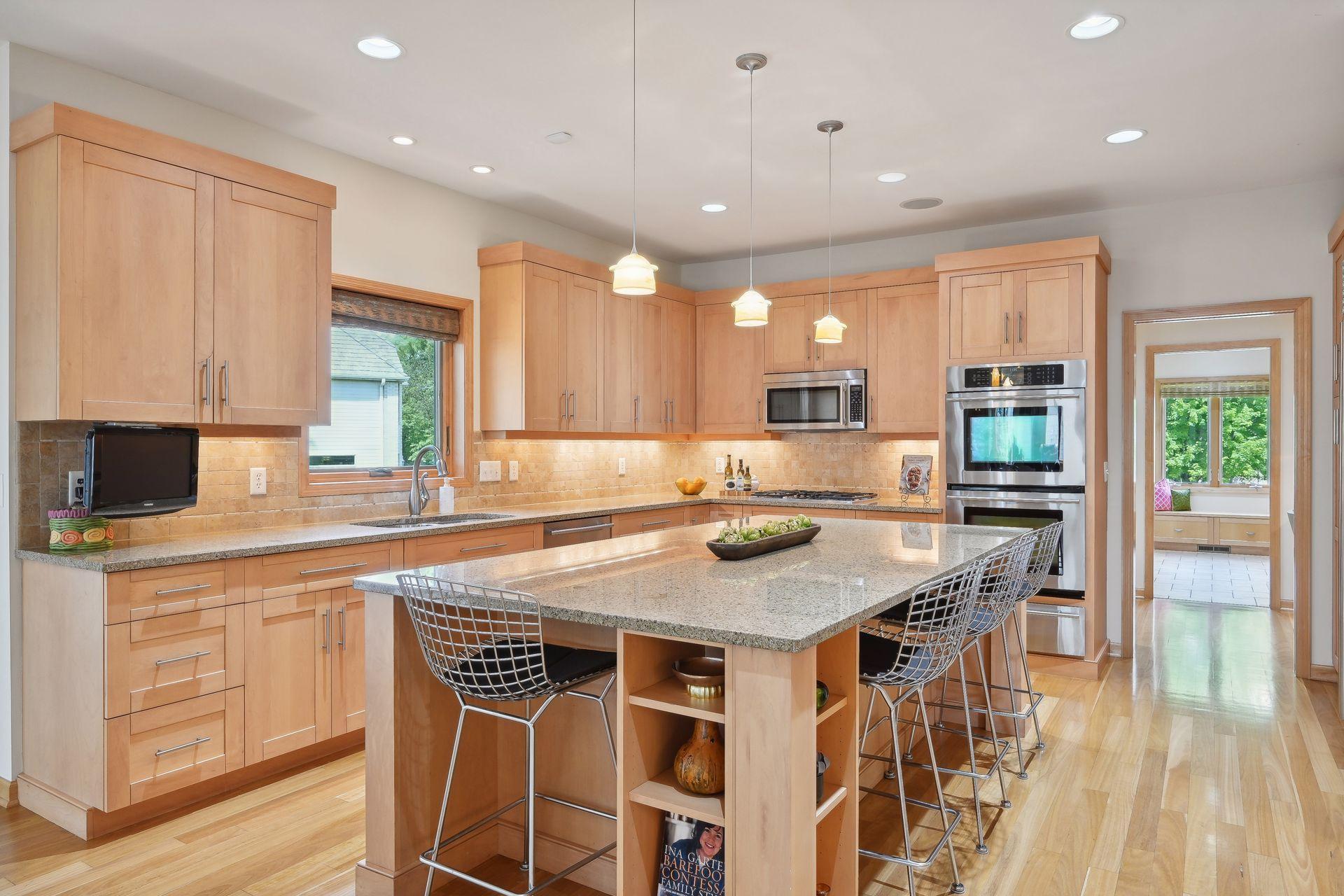 4495 Fountain Lane N