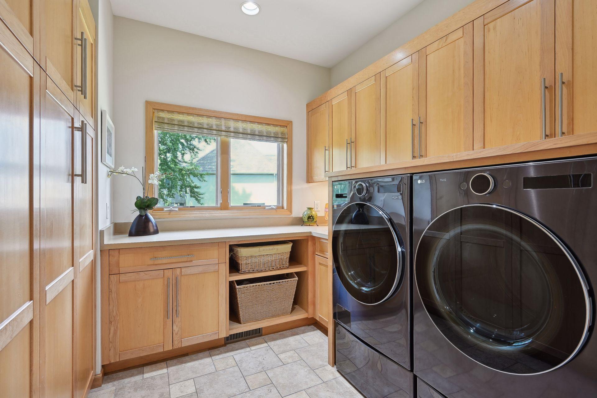 4495 Fountain Lane N