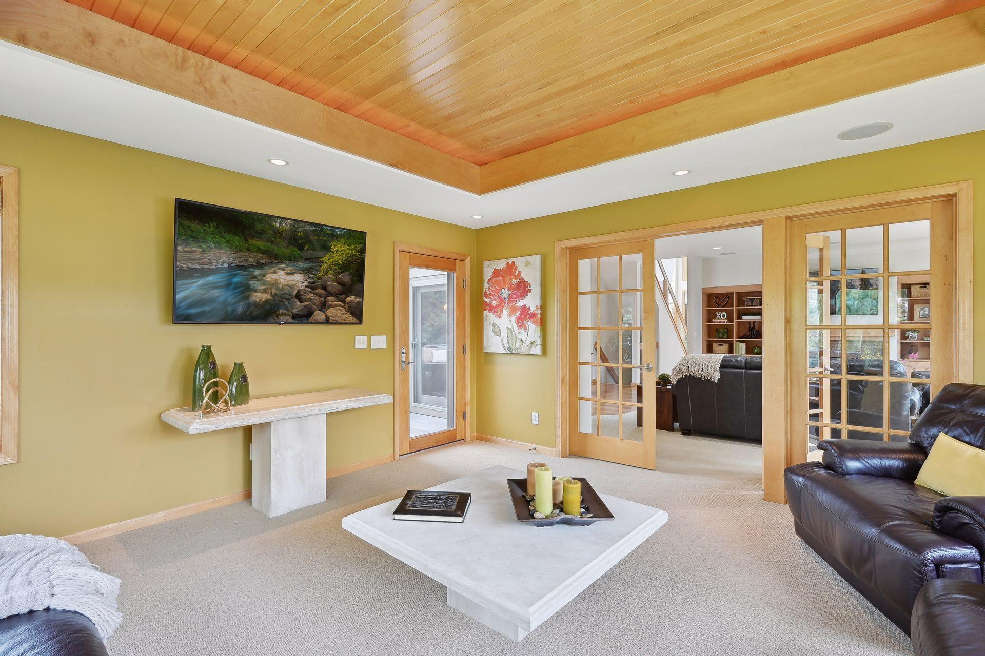 4495 Fountain Lane N