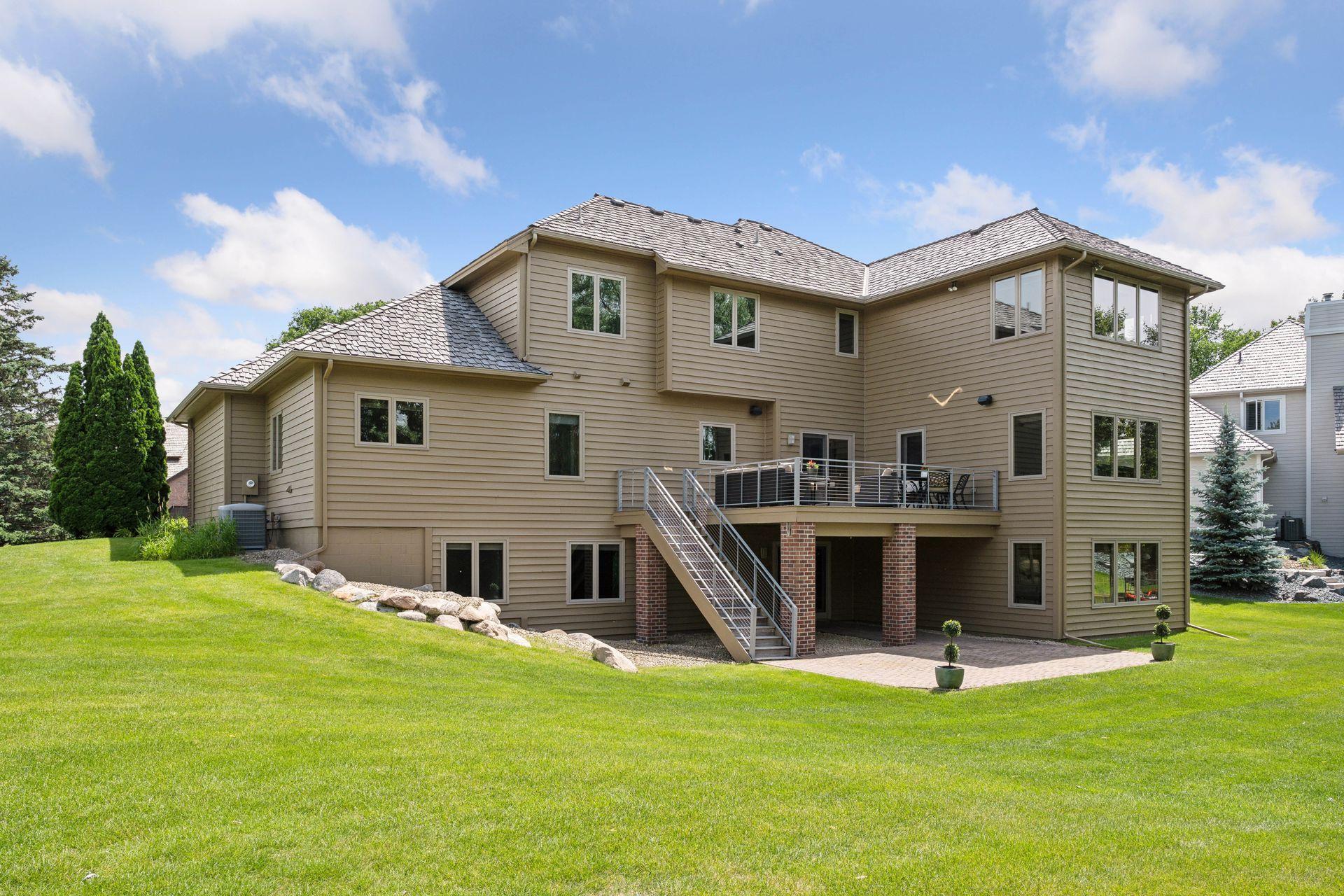 4495 Fountain Lane N