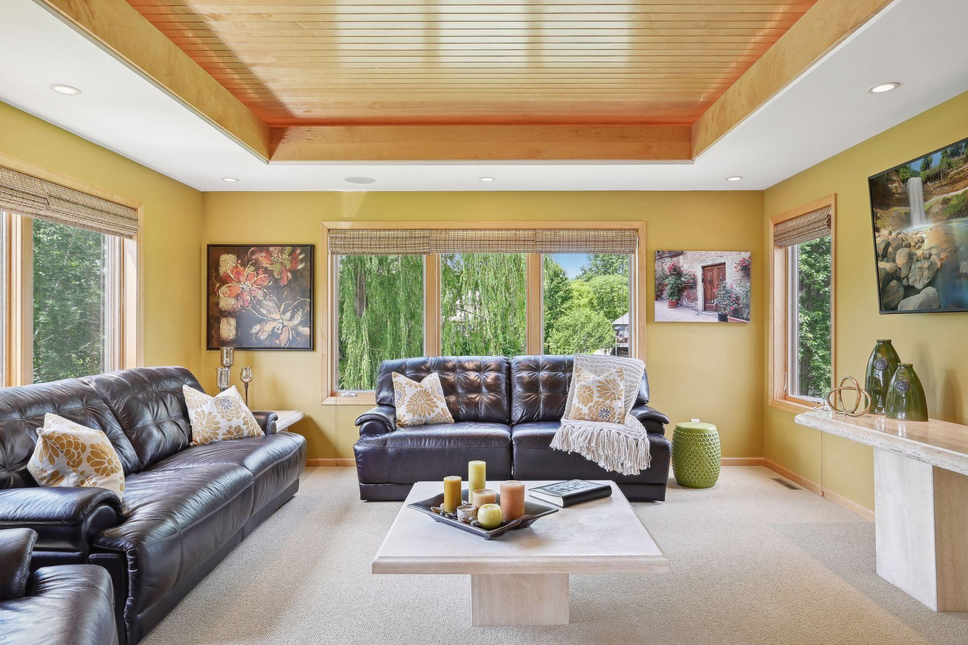 4495 Fountain Lane N