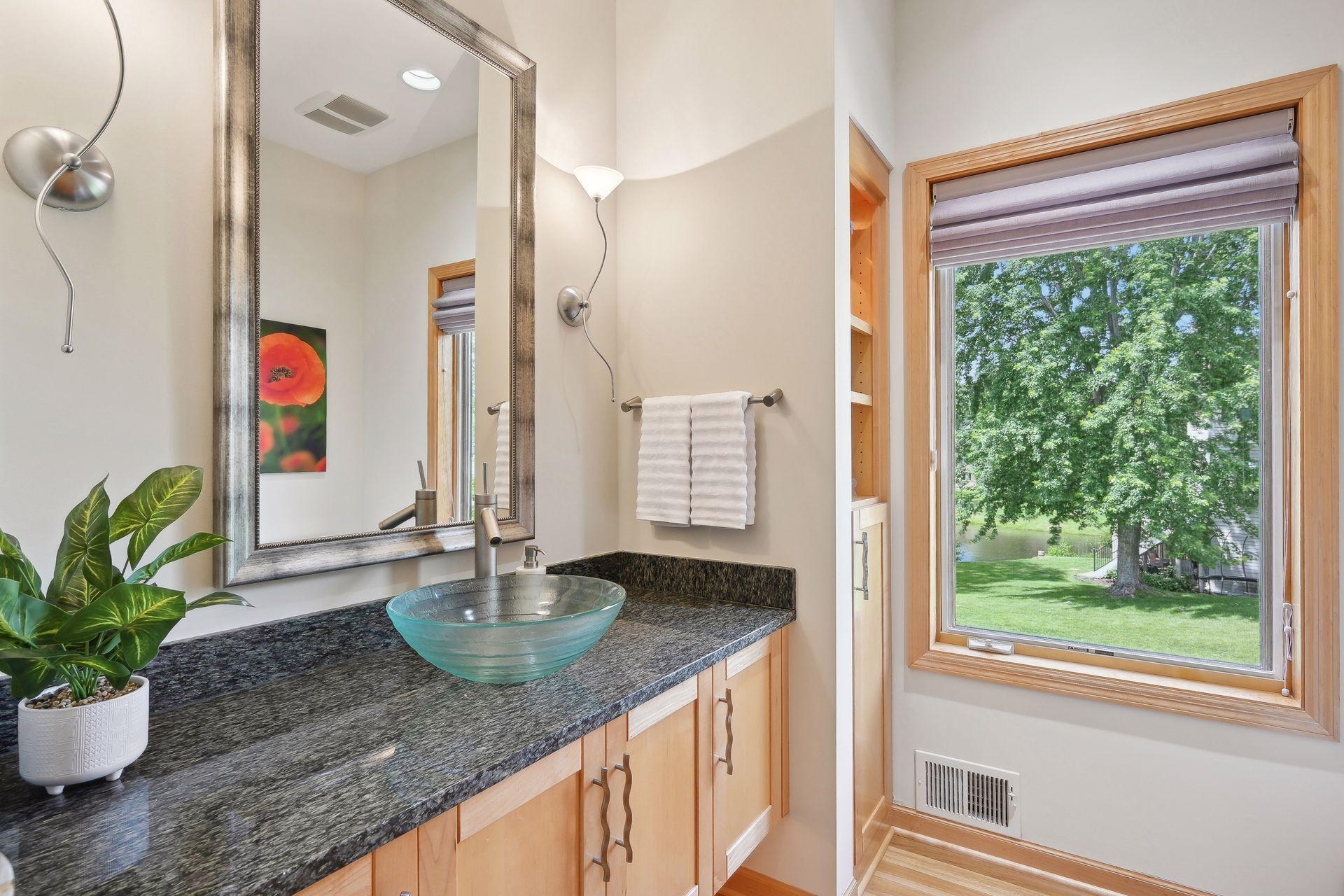 4495 Fountain Lane N