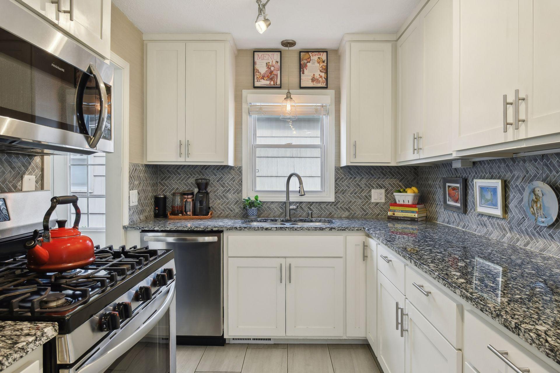 3104 Hampshire Avenue S