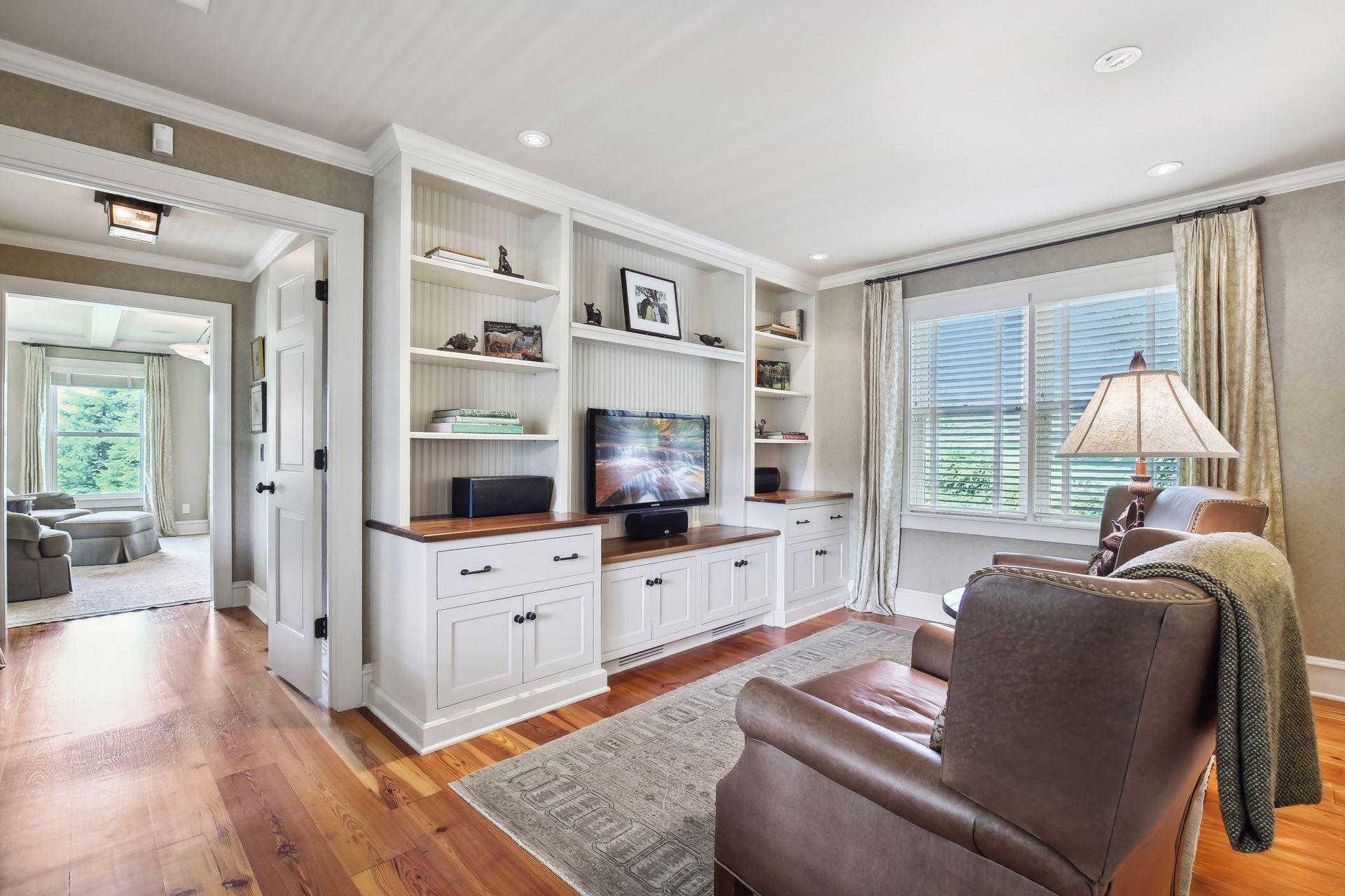 11126 Eastwood Avenue SE