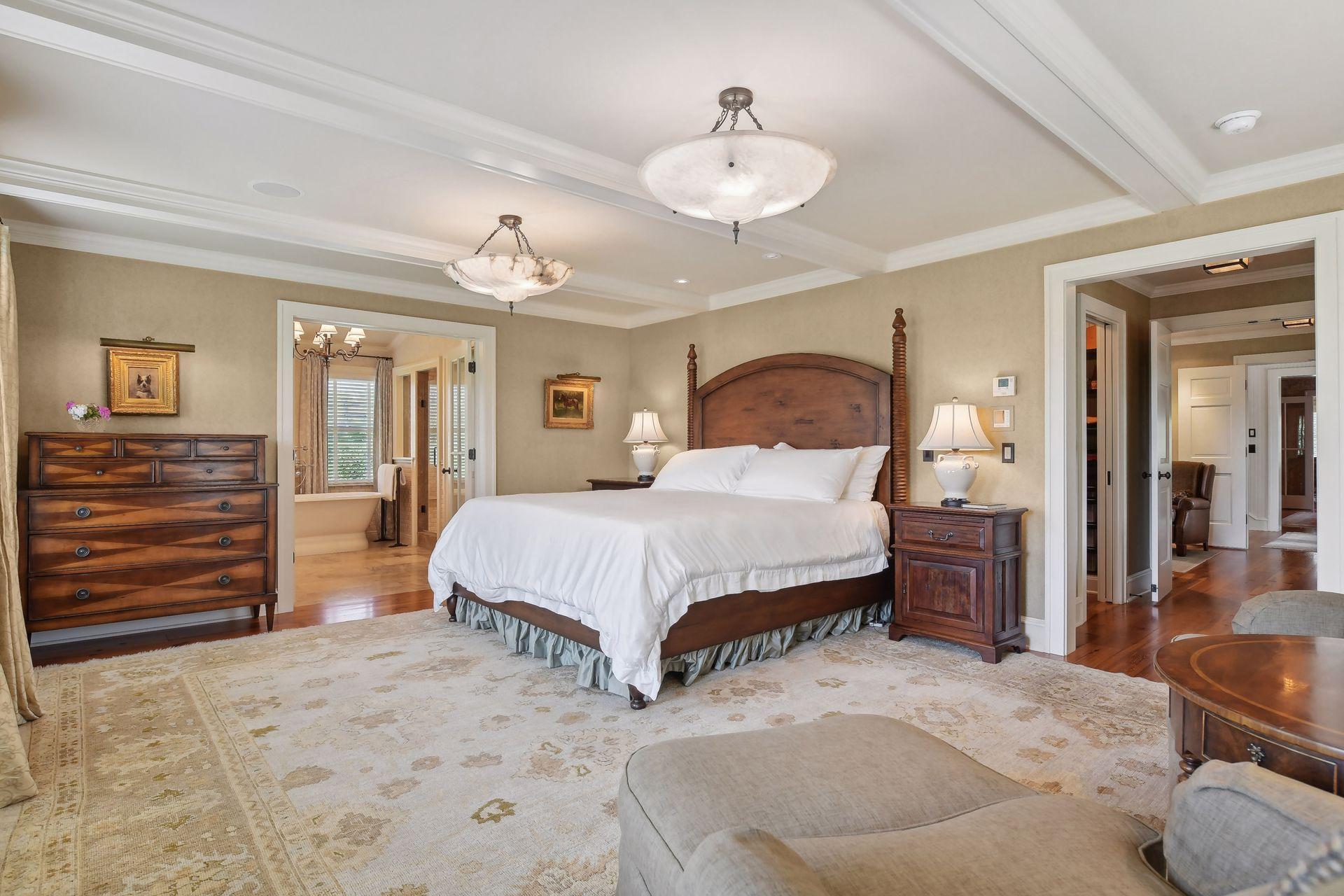 11126 Eastwood Avenue SE