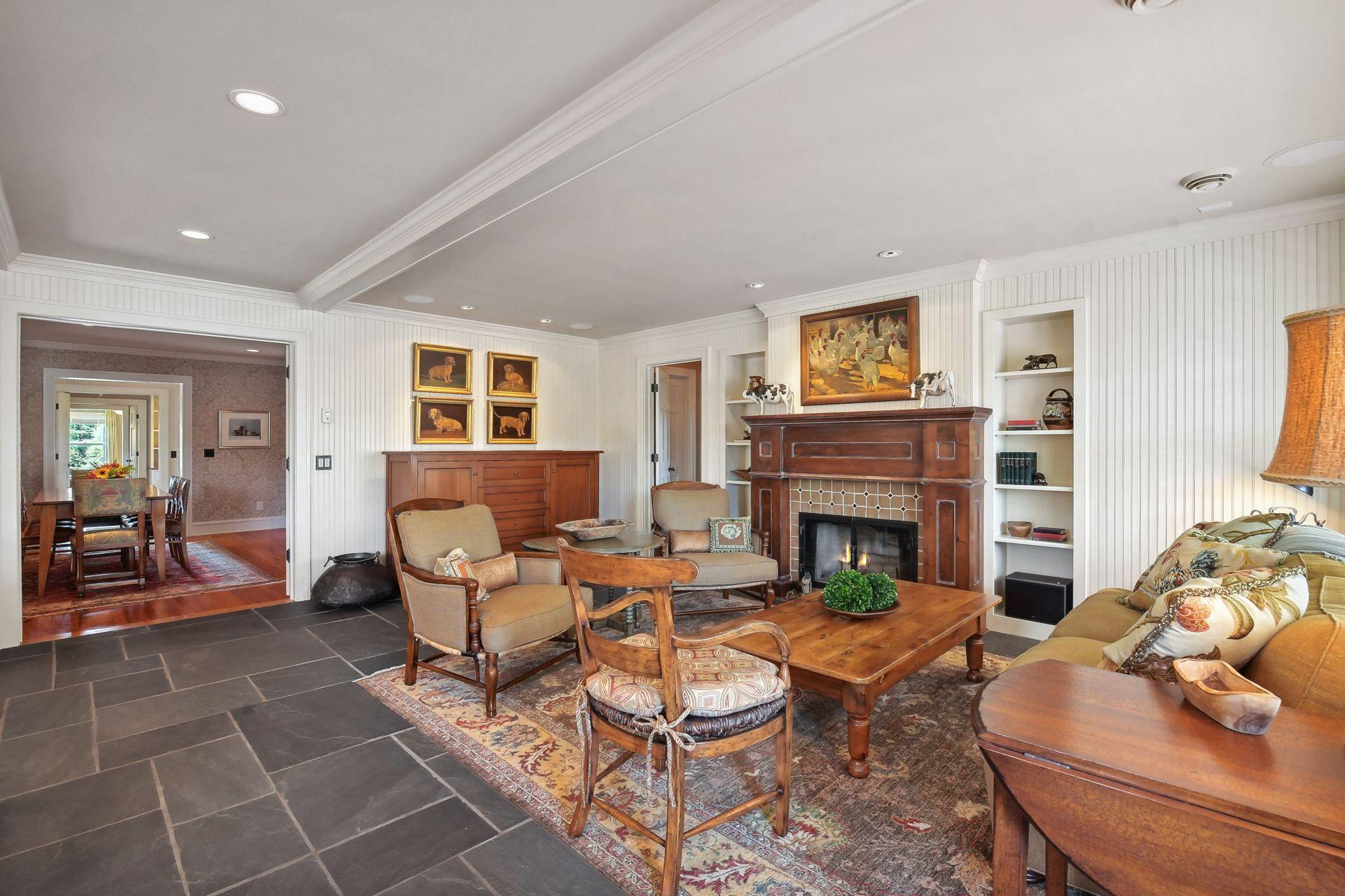 11126 Eastwood Avenue SE