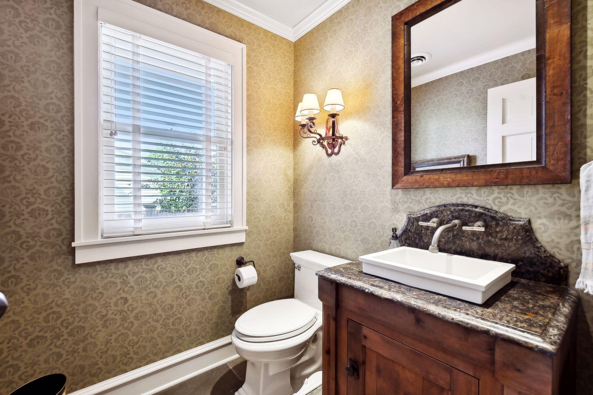 11126 Eastwood Avenue SE