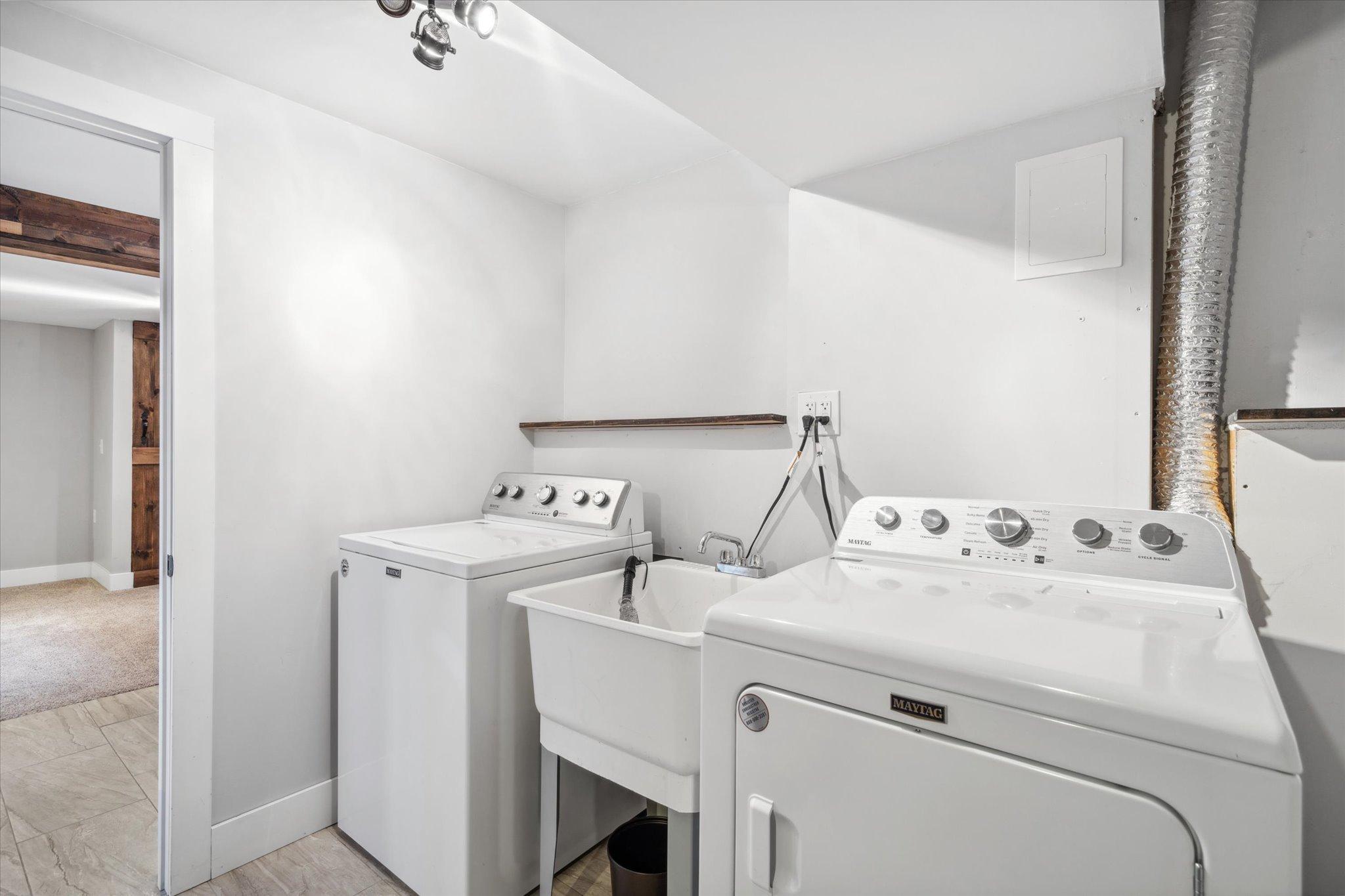 3112 Wilson Street NE