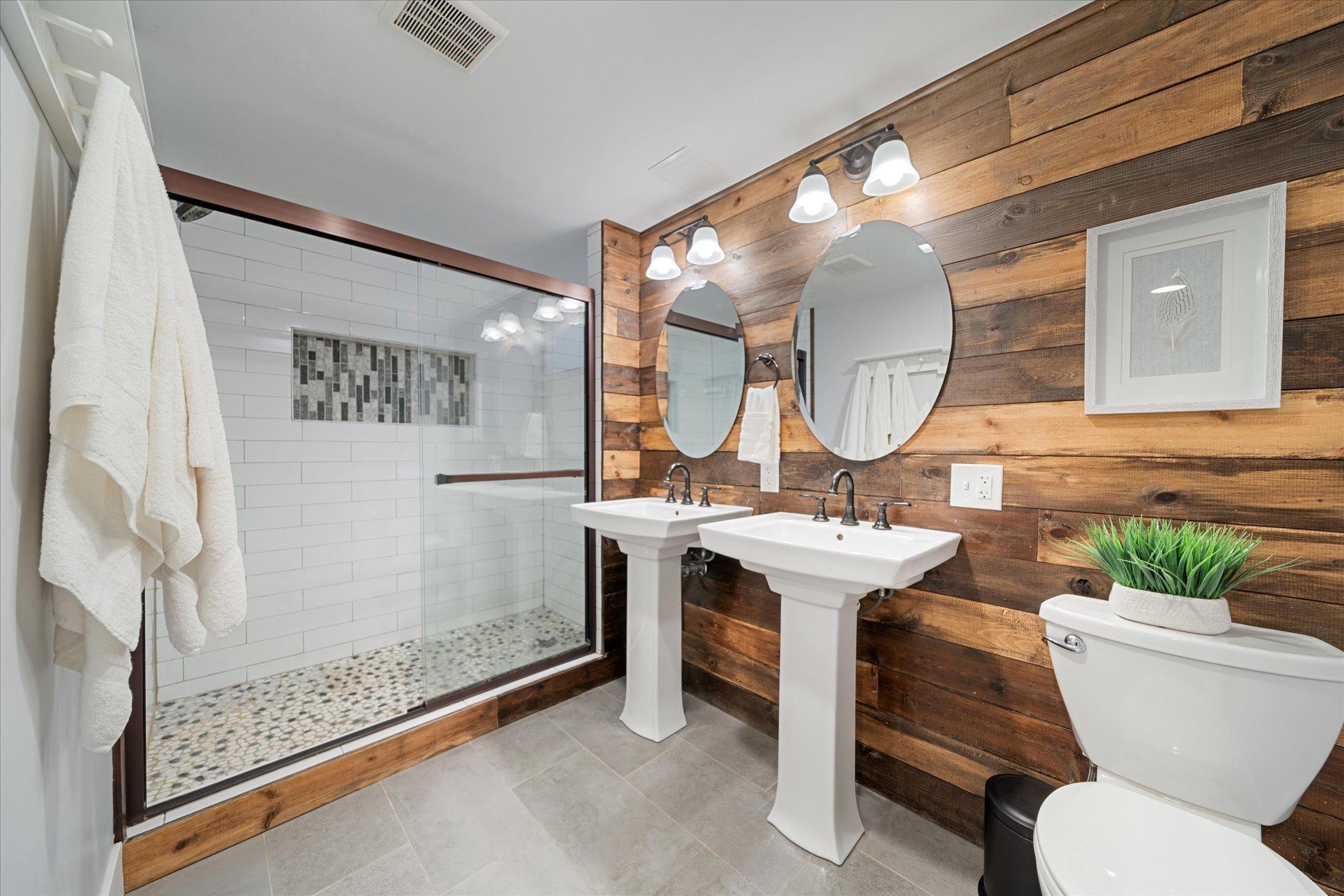 3112 Wilson Street NE