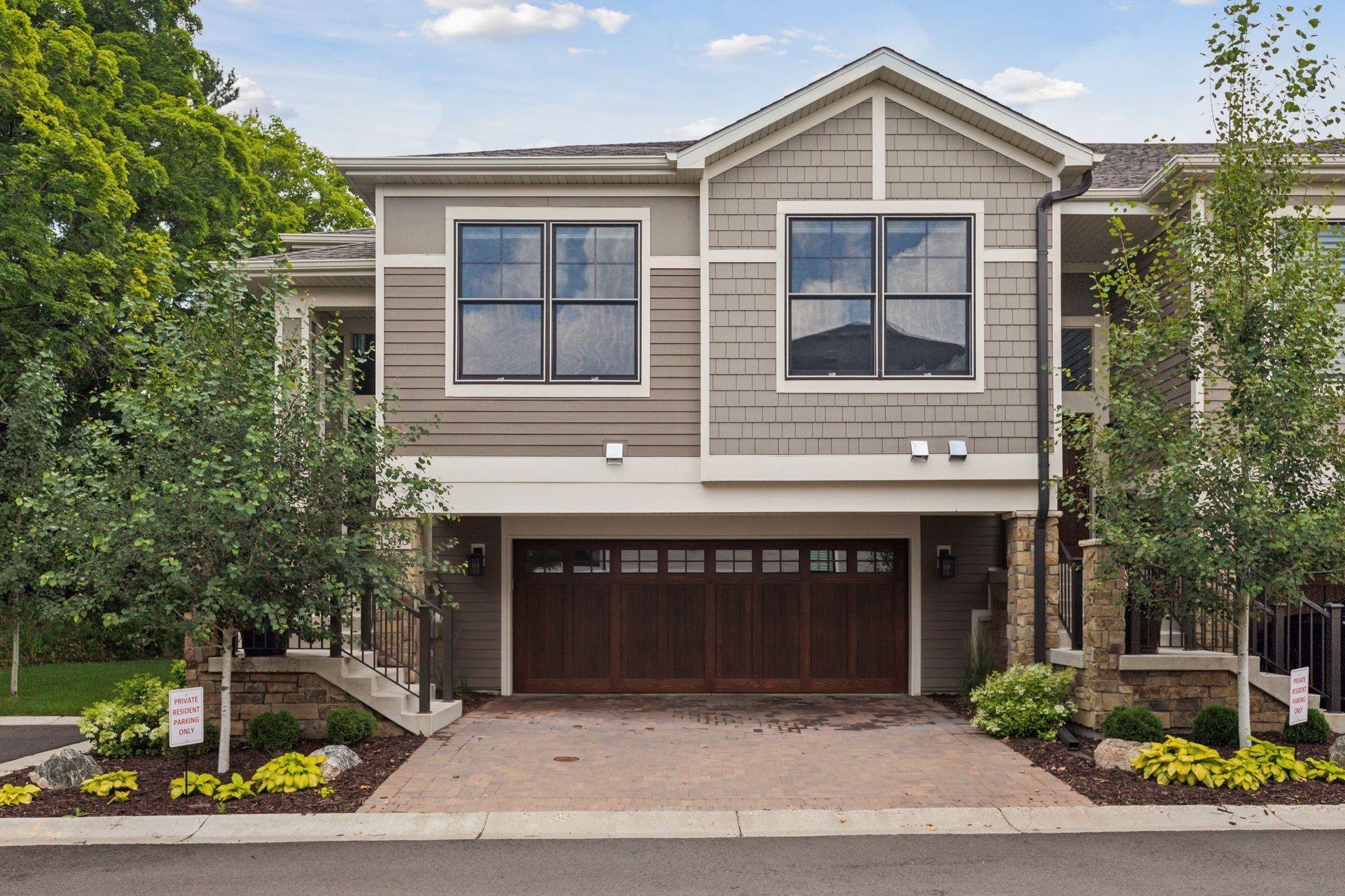 15415 Oakcroft Place