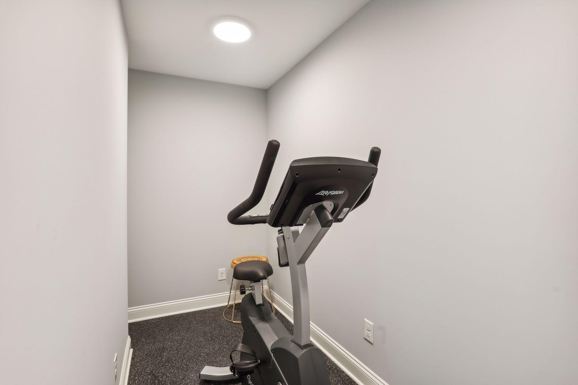 15415 Oakcroft Place