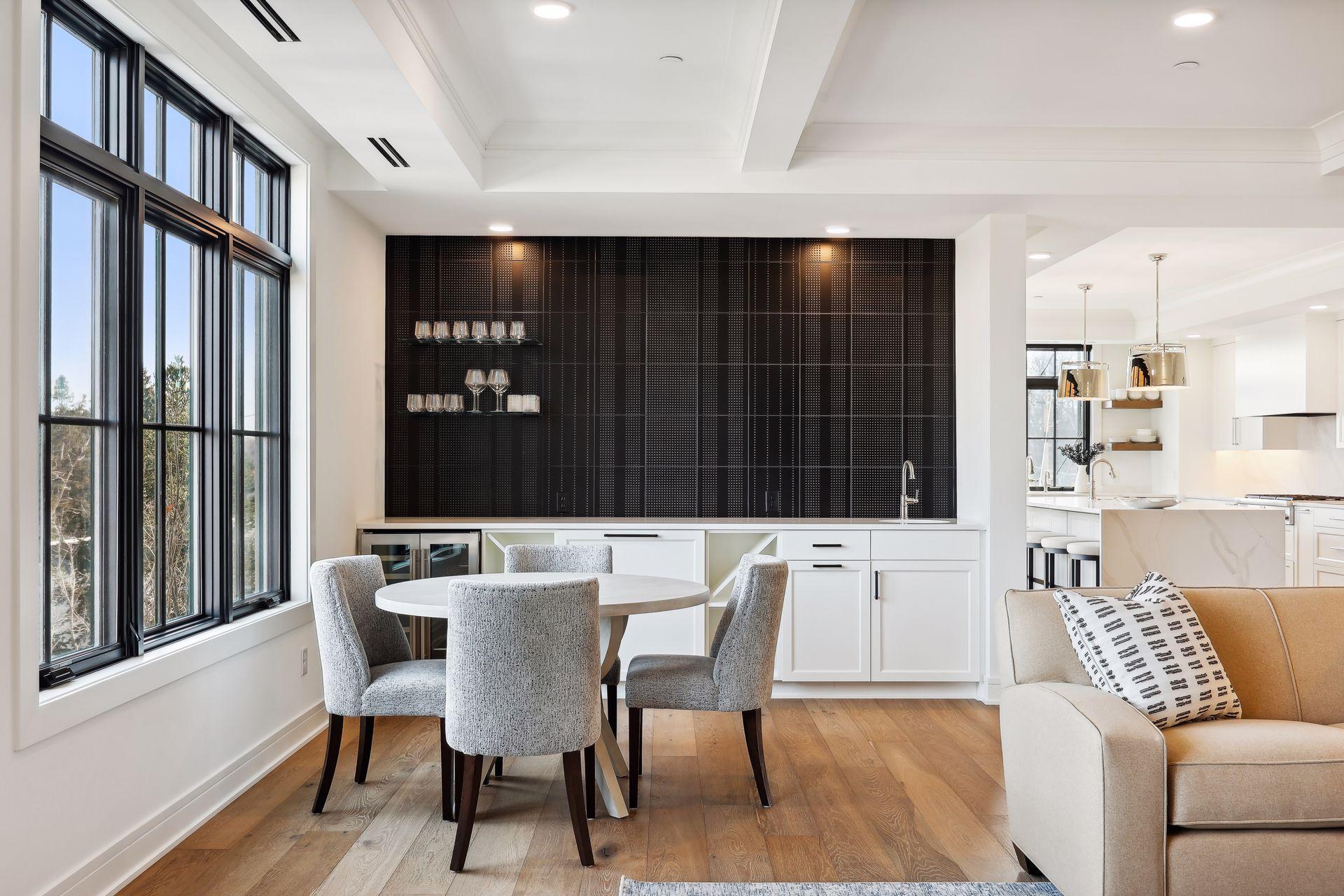 511 Second Street Unit: 4