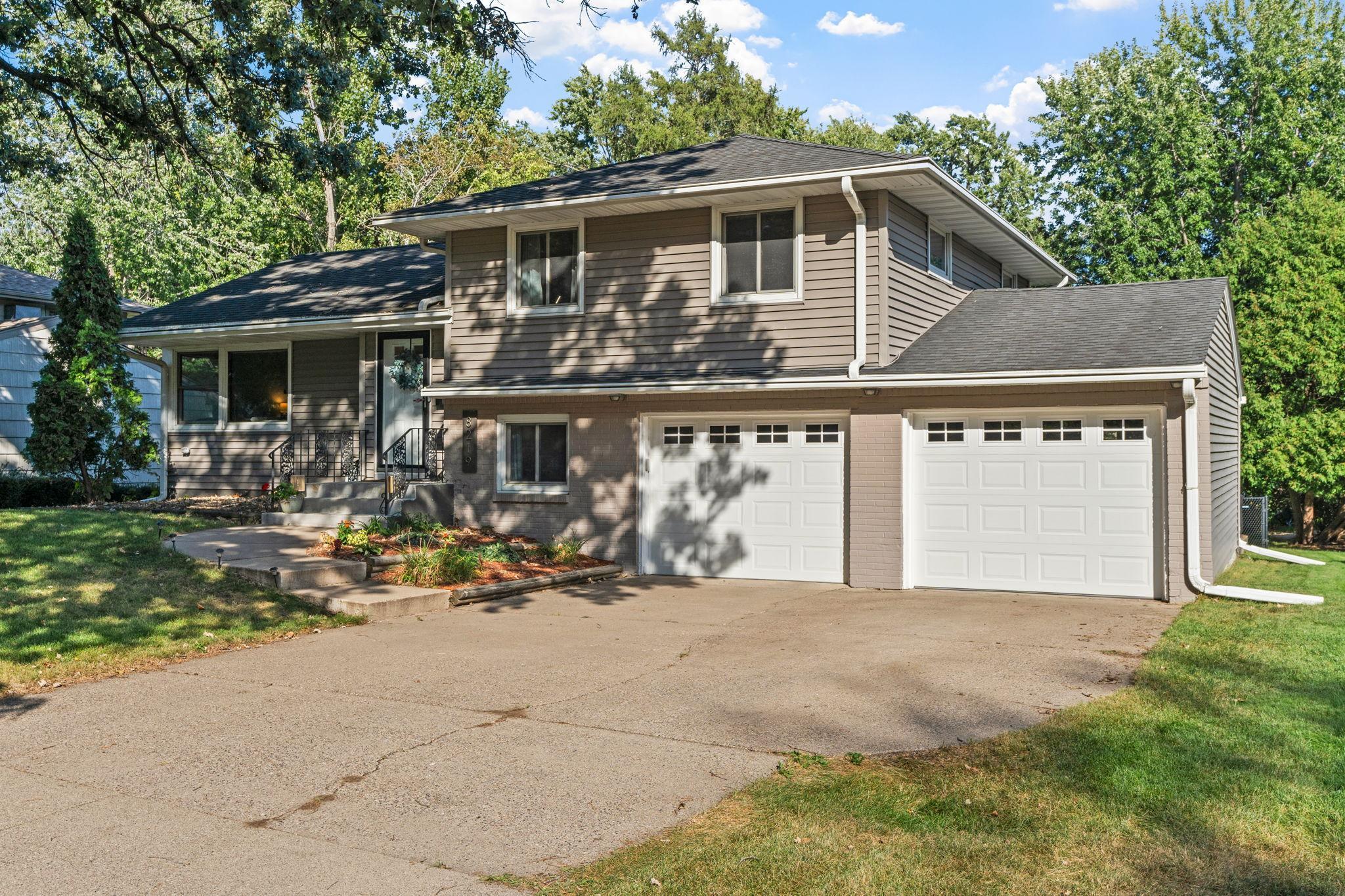 8219 Washburn Avenue S