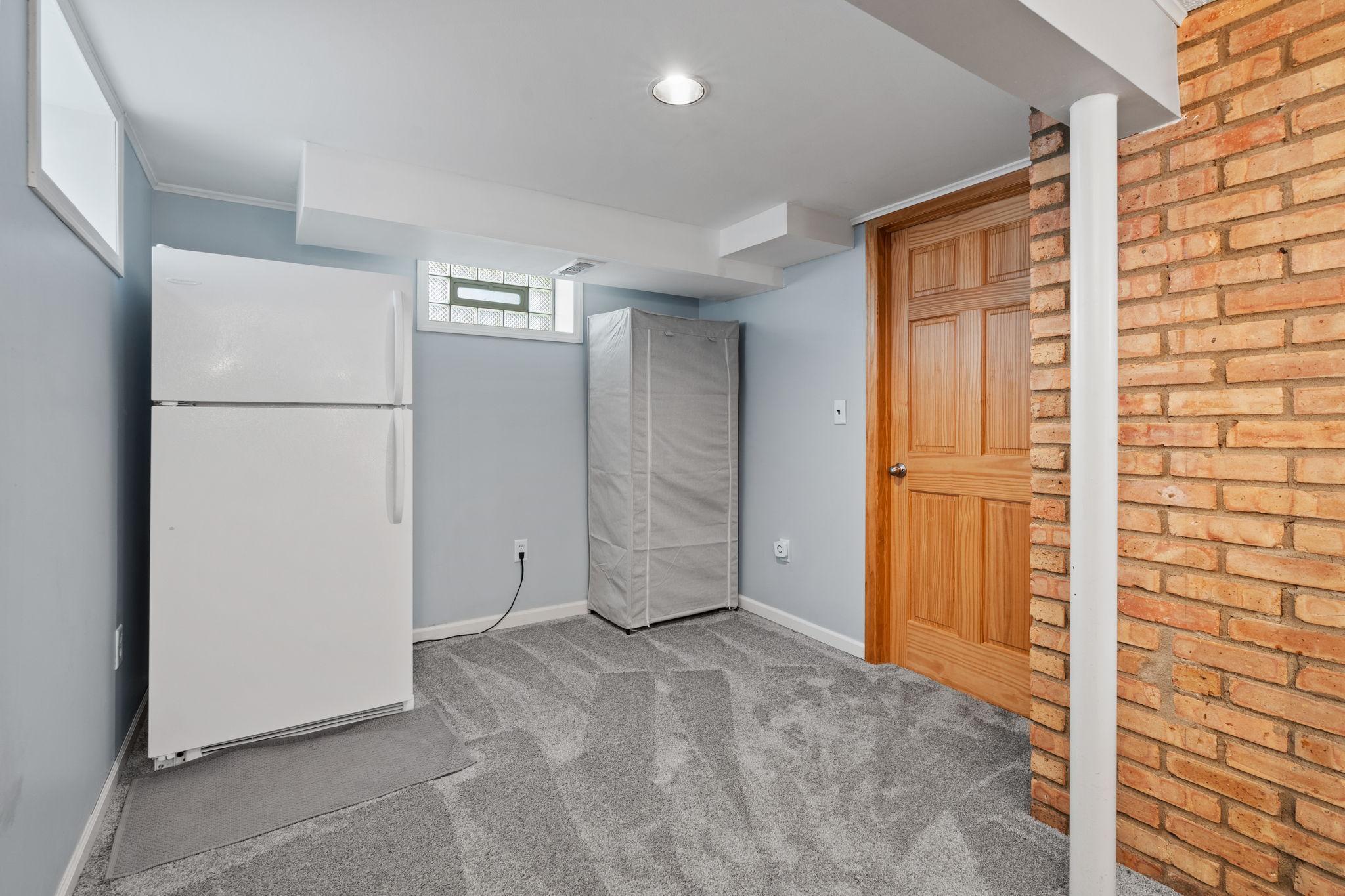 8219 Washburn Avenue S