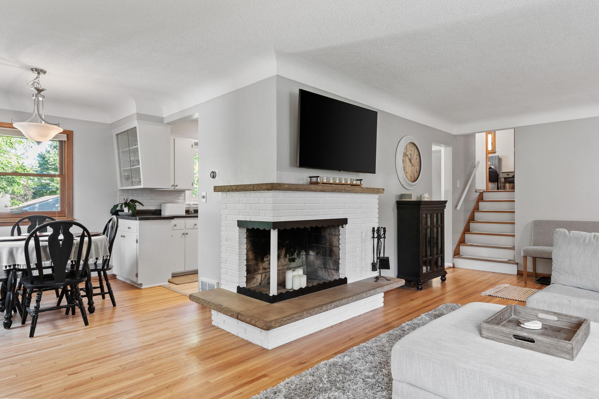 8219 Washburn Avenue S