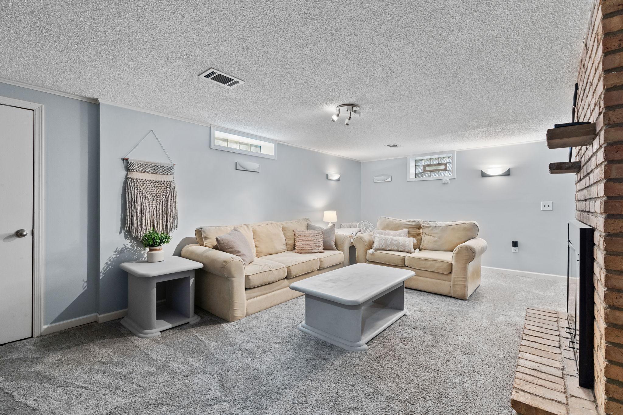 8219 Washburn Avenue S