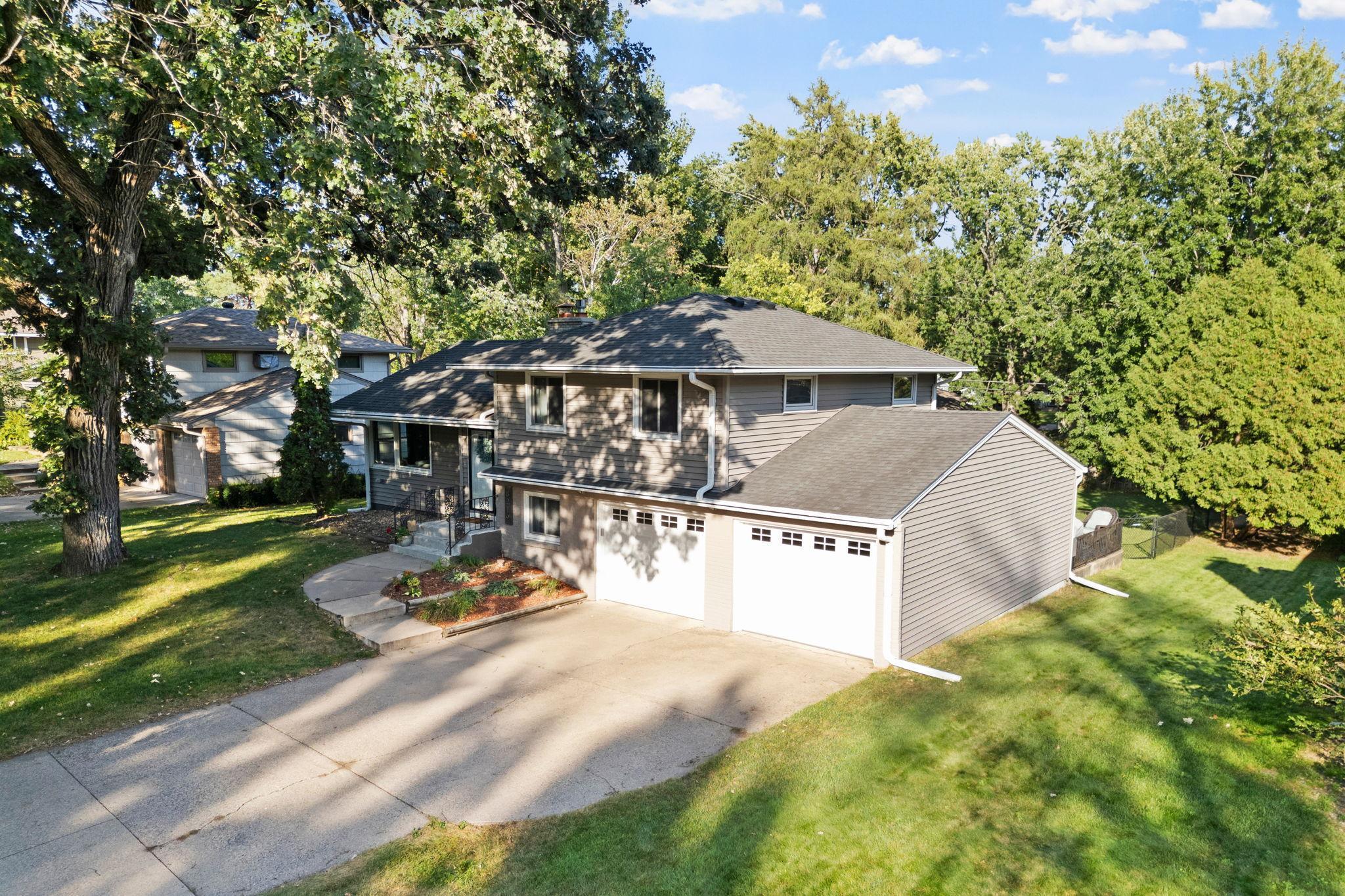 8219 Washburn Avenue S