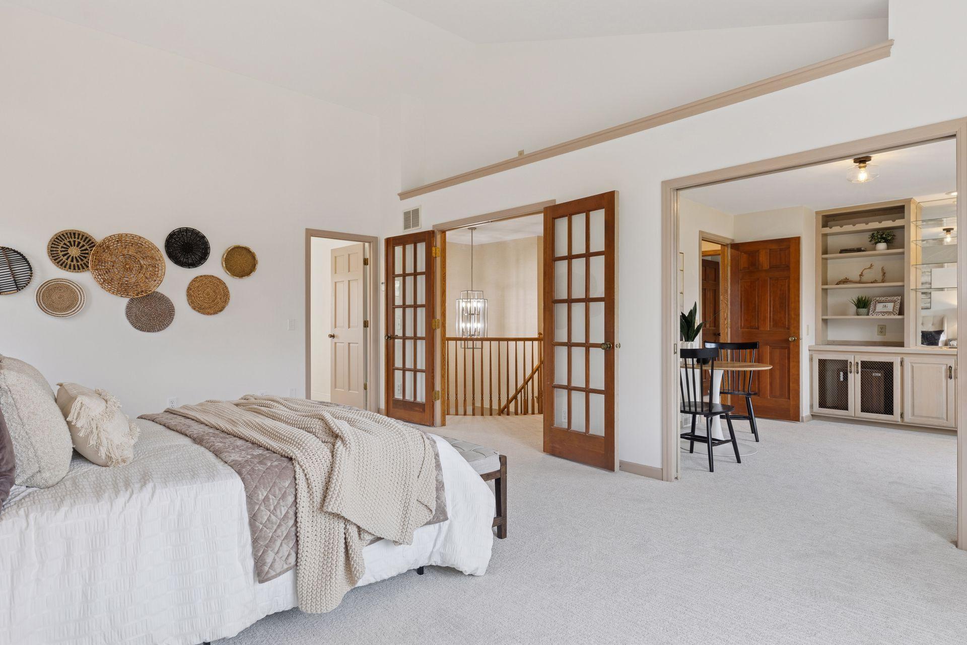 14 Hill Farm Circle