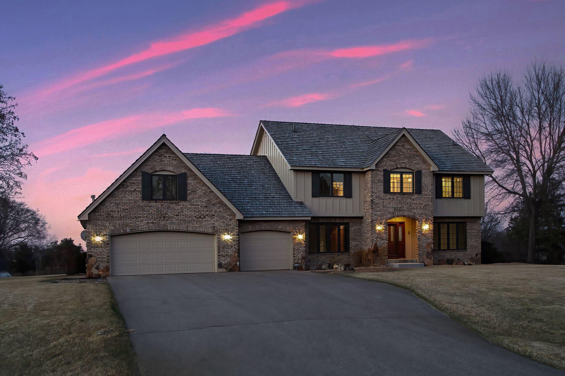 14 Hill Farm Circle