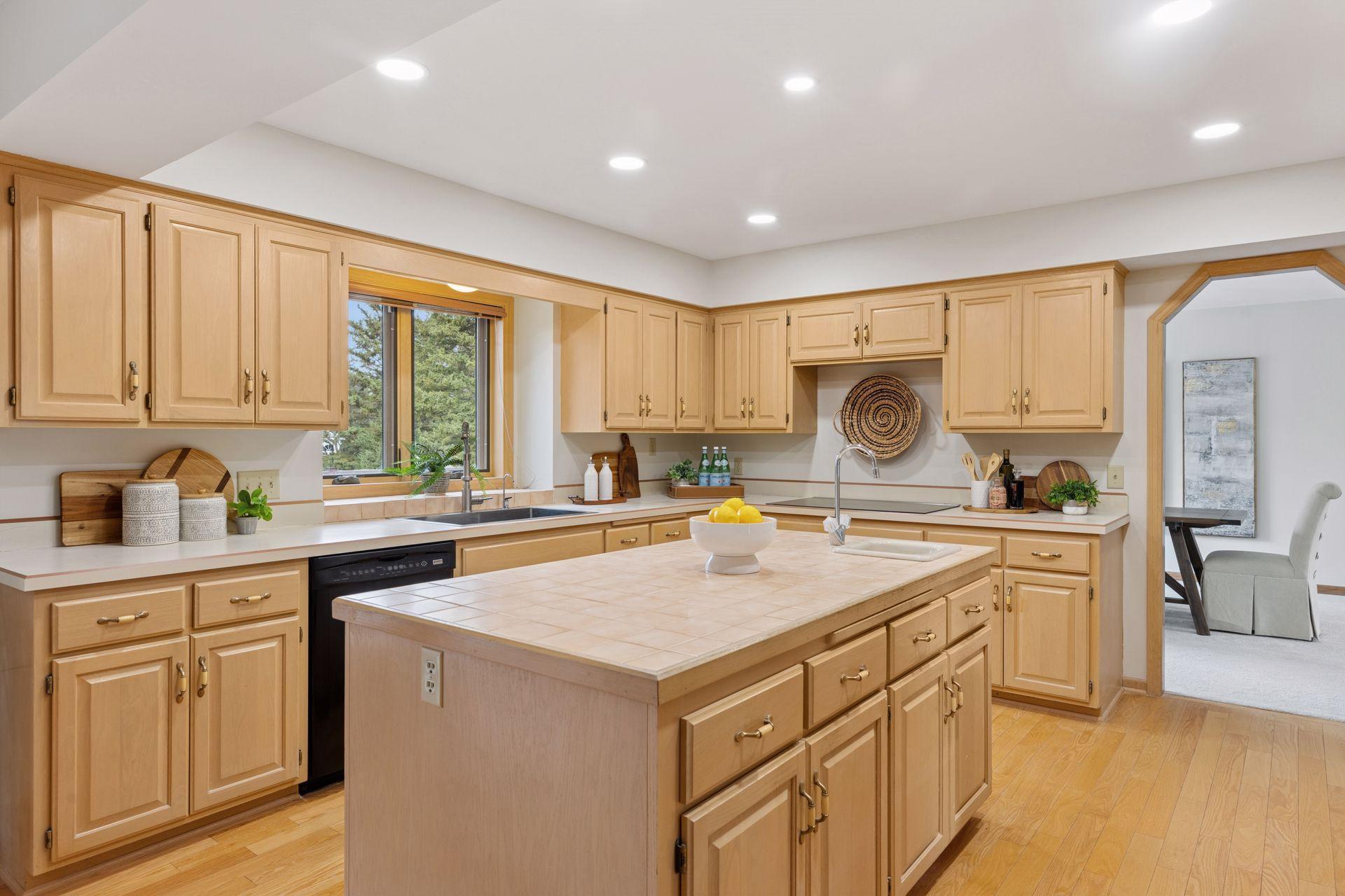 14 Hill Farm Circle