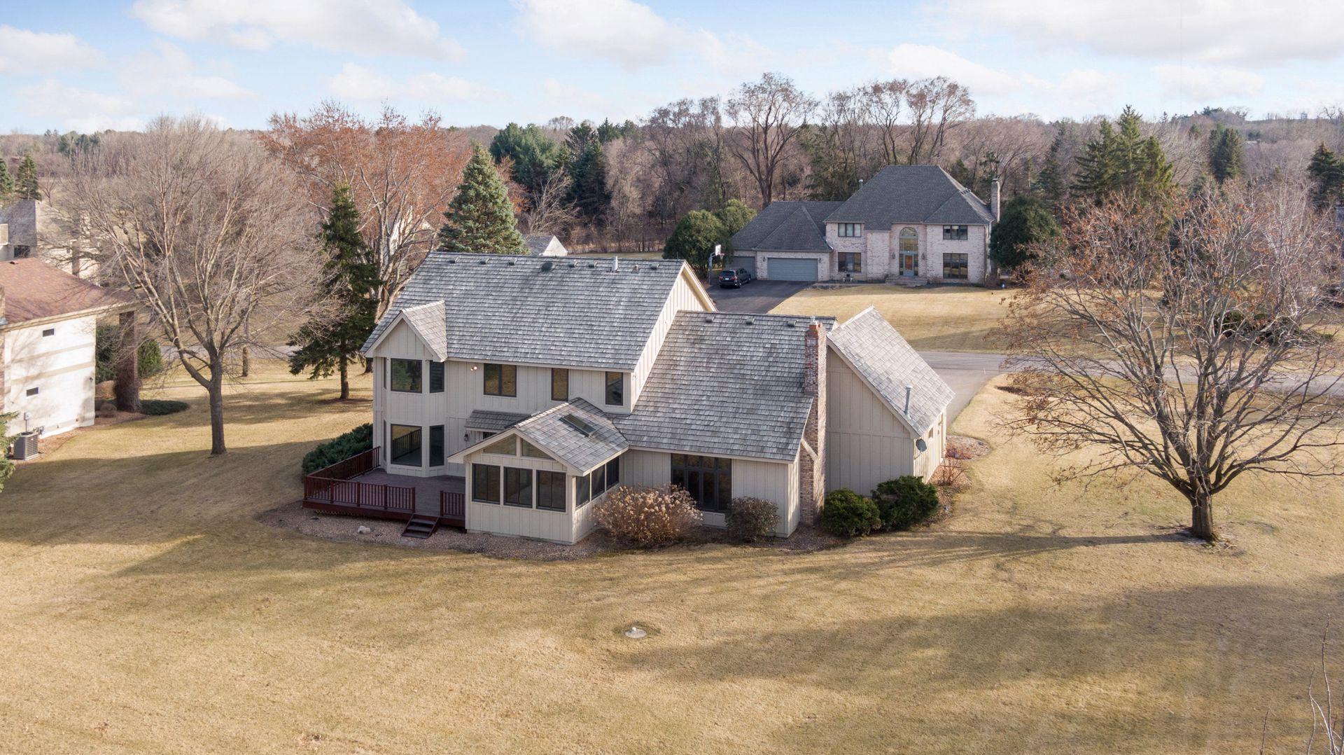 14 Hill Farm Circle