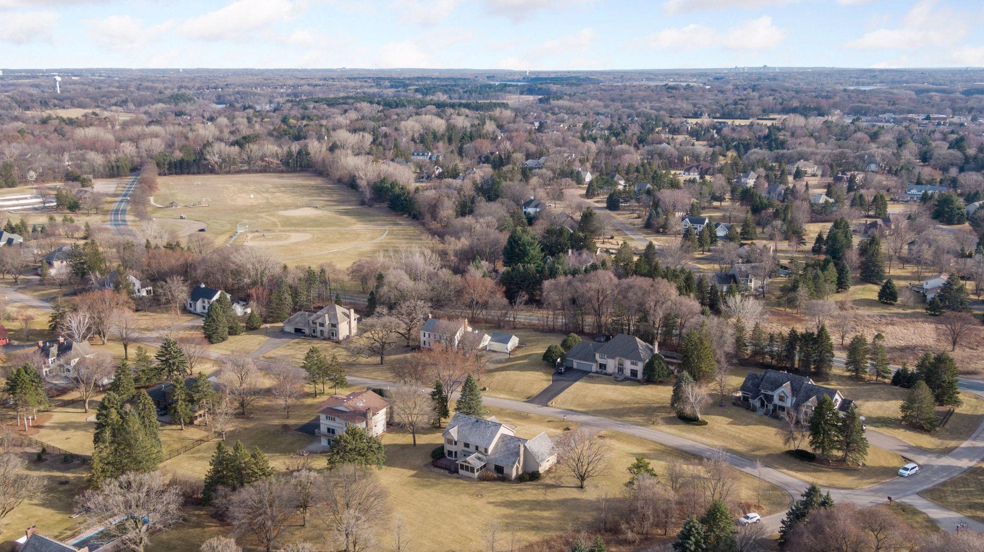 14 Hill Farm Circle