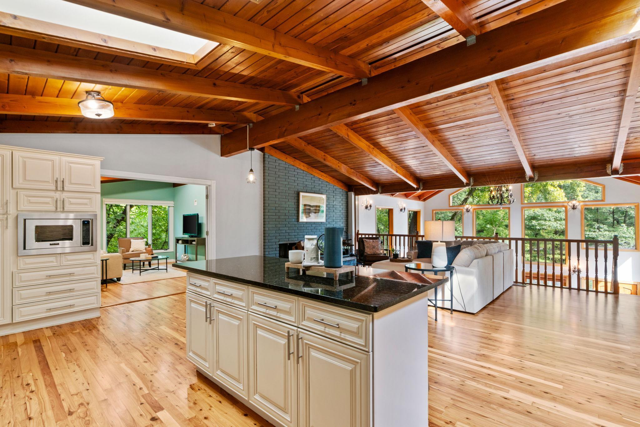 11705 Live Oak Drive